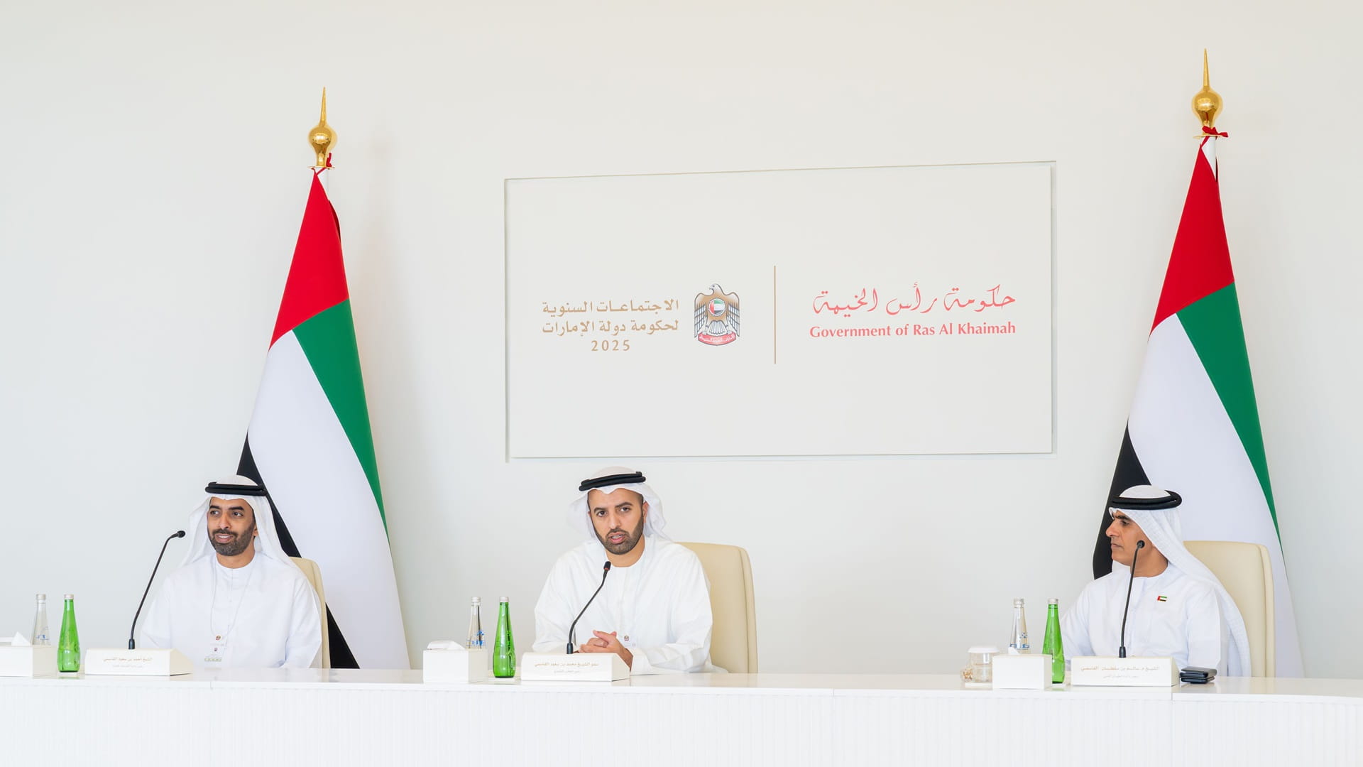 محمد بن سعود يترأس اجتماع المجلس التنفيذي لحكومة رأس الخيمة 