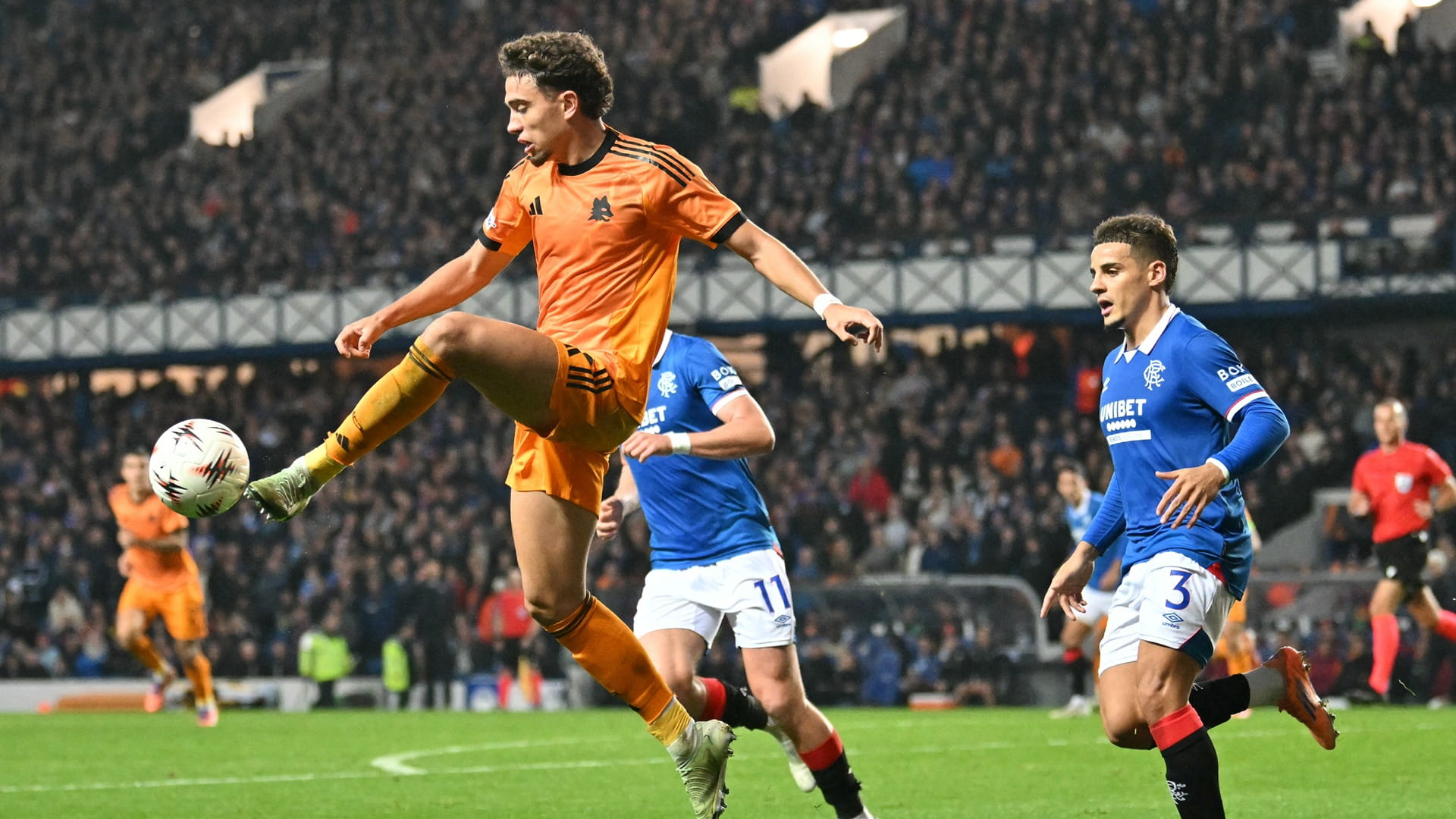 Roma defeats Rangers in the Europa League 