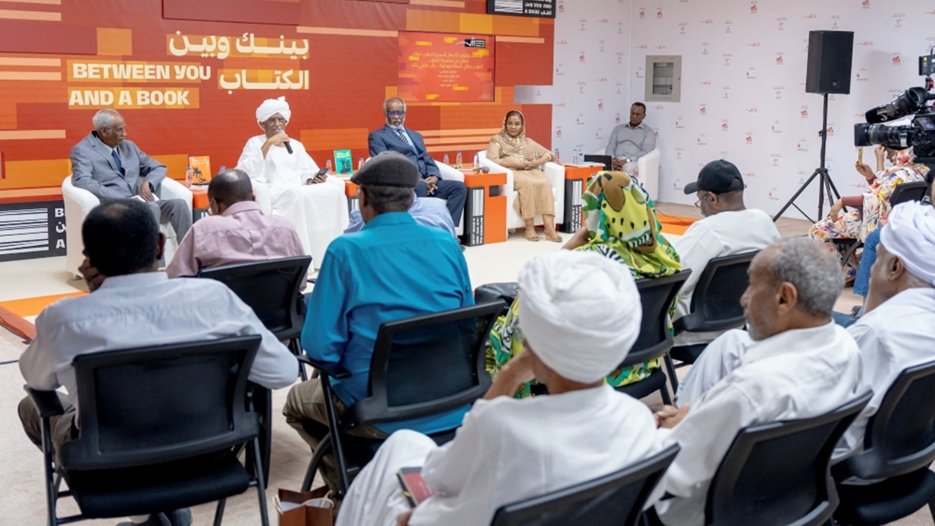 كتاب بـ"الشارقة للكتاب": الطيب صالح أعاد الرواية العربية لجذورها 