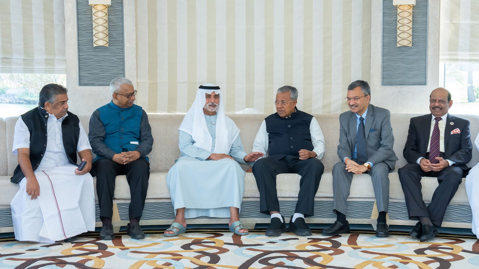 نهيان بن مبارك يبحث ورئيس وزراء كيرالا تعزيز التعاون المشترك