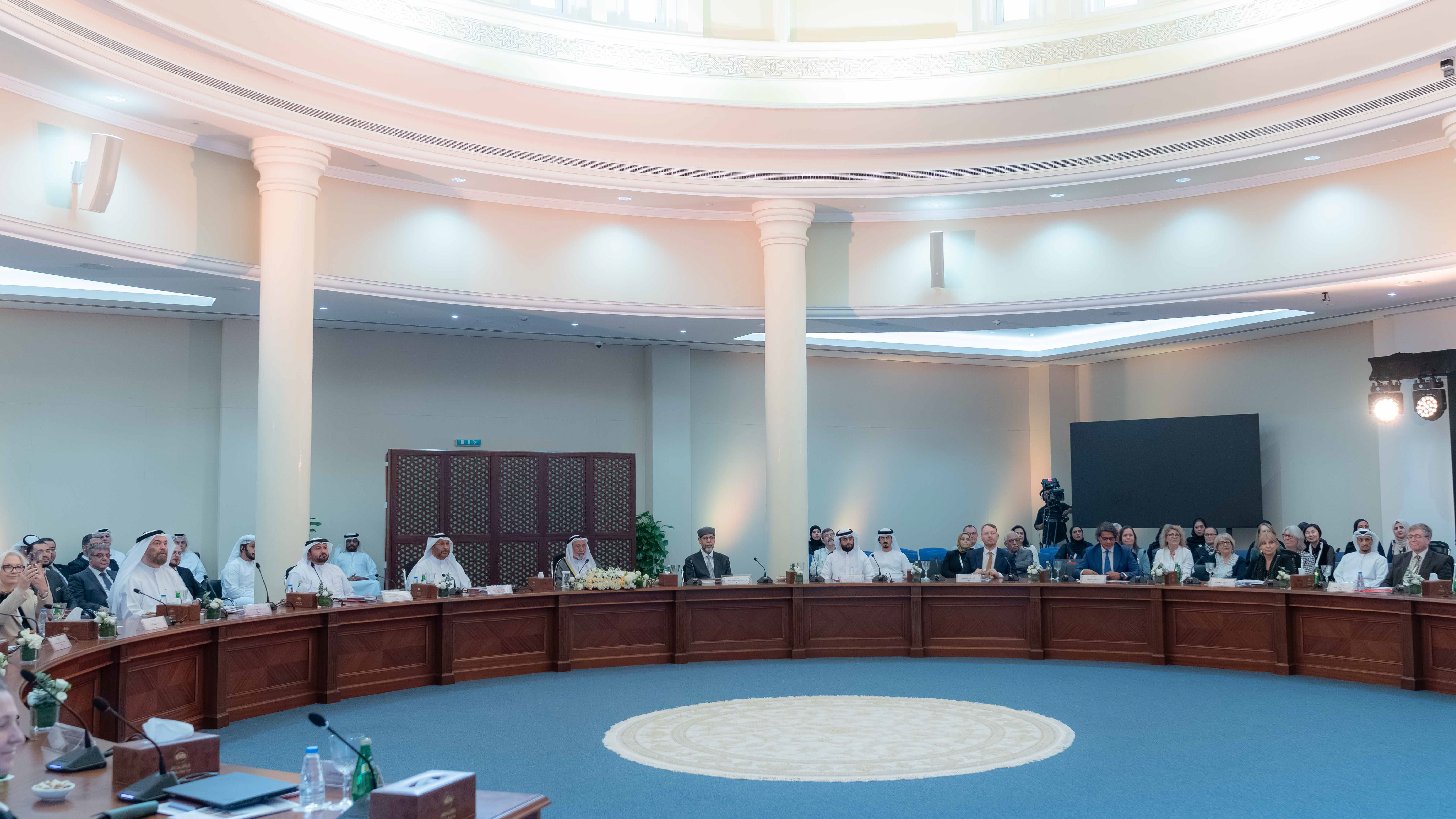 سلطان القاسمي يشهد ختام مؤتمر الشارقة للدراسات العربية في أوروبا