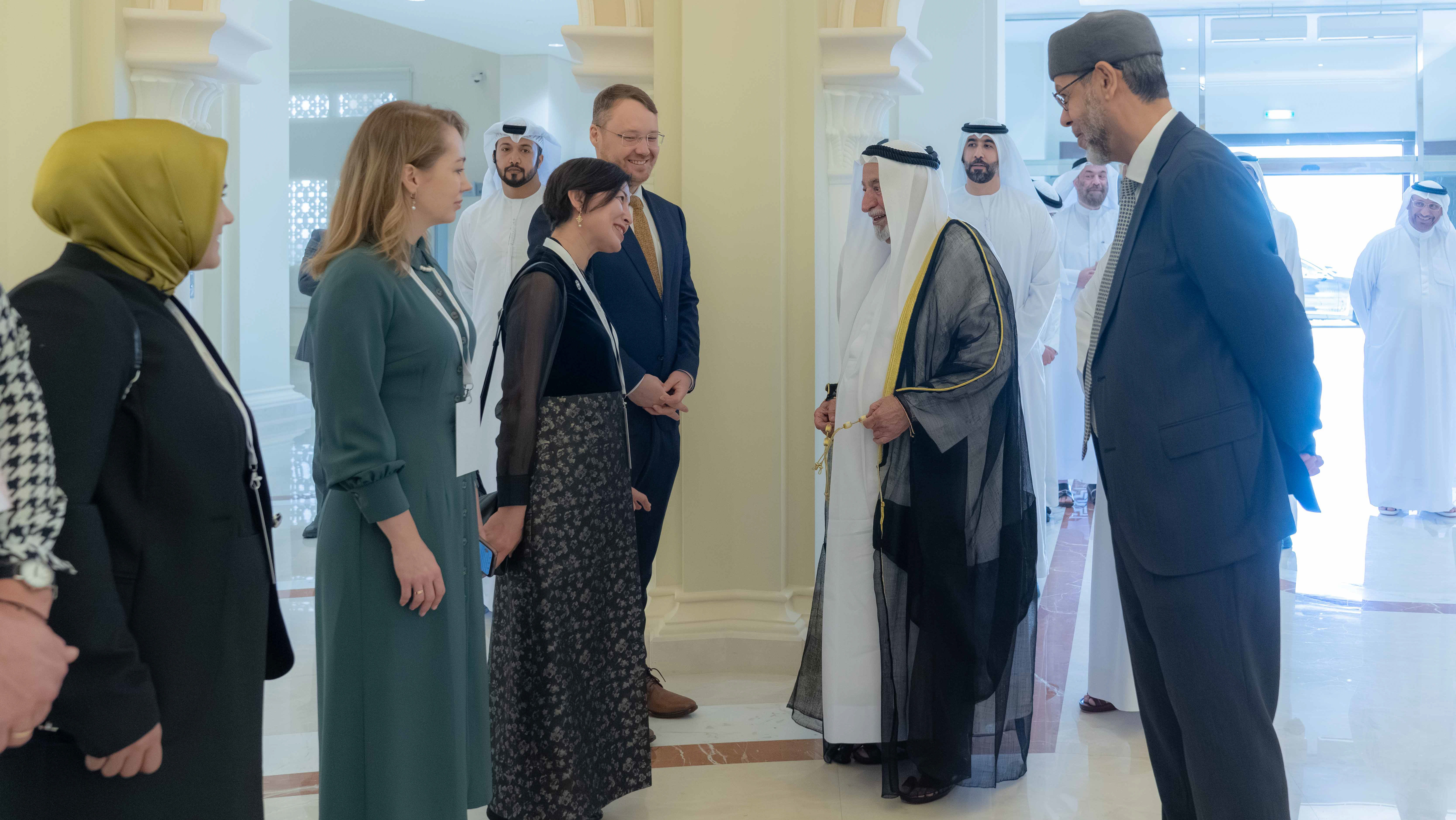 سلطان القاسمي يشهد ختام مؤتمر الشارقة للدراسات العربية في أوروبا