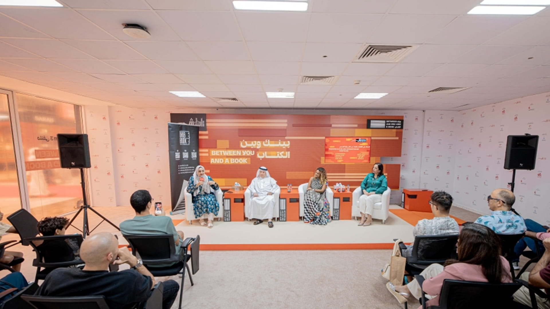 روائيون بـ"الشارقة للكتاب": الحكاية ذاكرة الشعوب وجسرها للمستقبل 