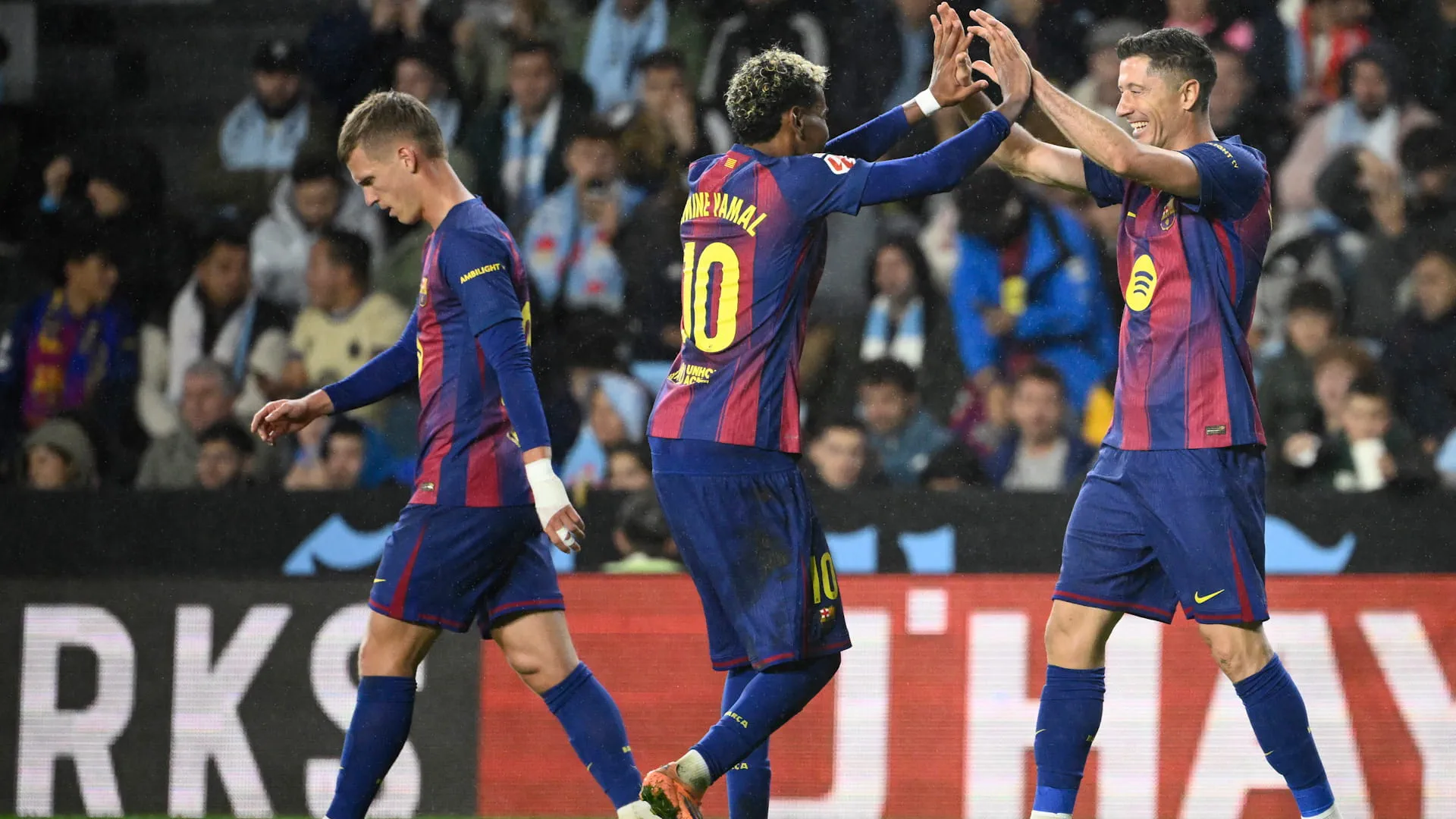 Barcelona narrows the gap with Real Madrid in La Liga 