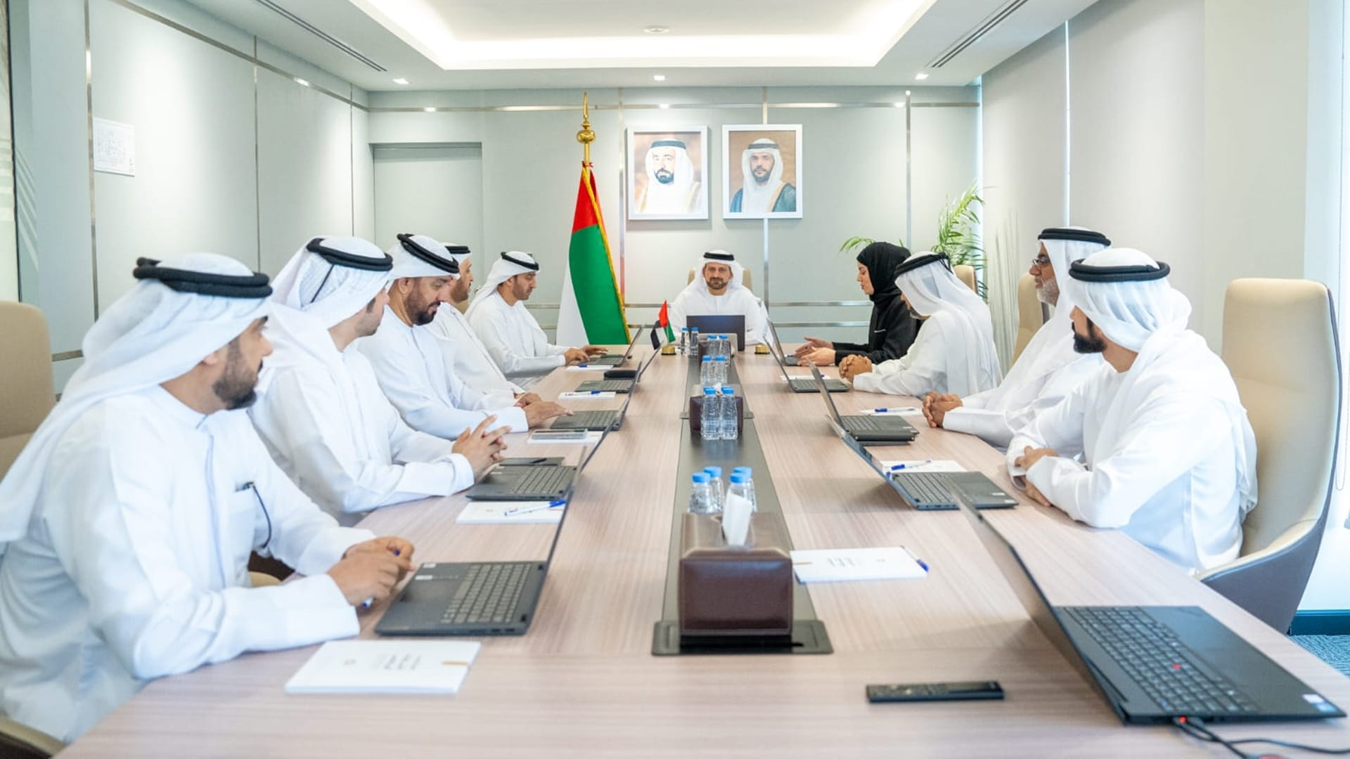 خالد بن حميد القاسمي يترأس الاجتماع الأول لـ "الشارقة الرياضي" 
