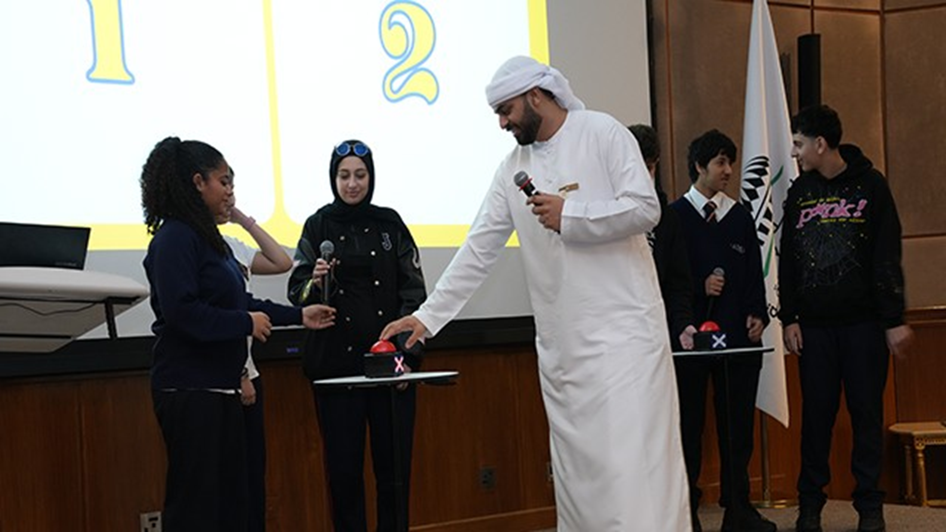 صورة بعنوان: جامعة الشارقة تطلق "أسبوع العلوم النووية" لتعزيز وعي طلاب الثانوية 