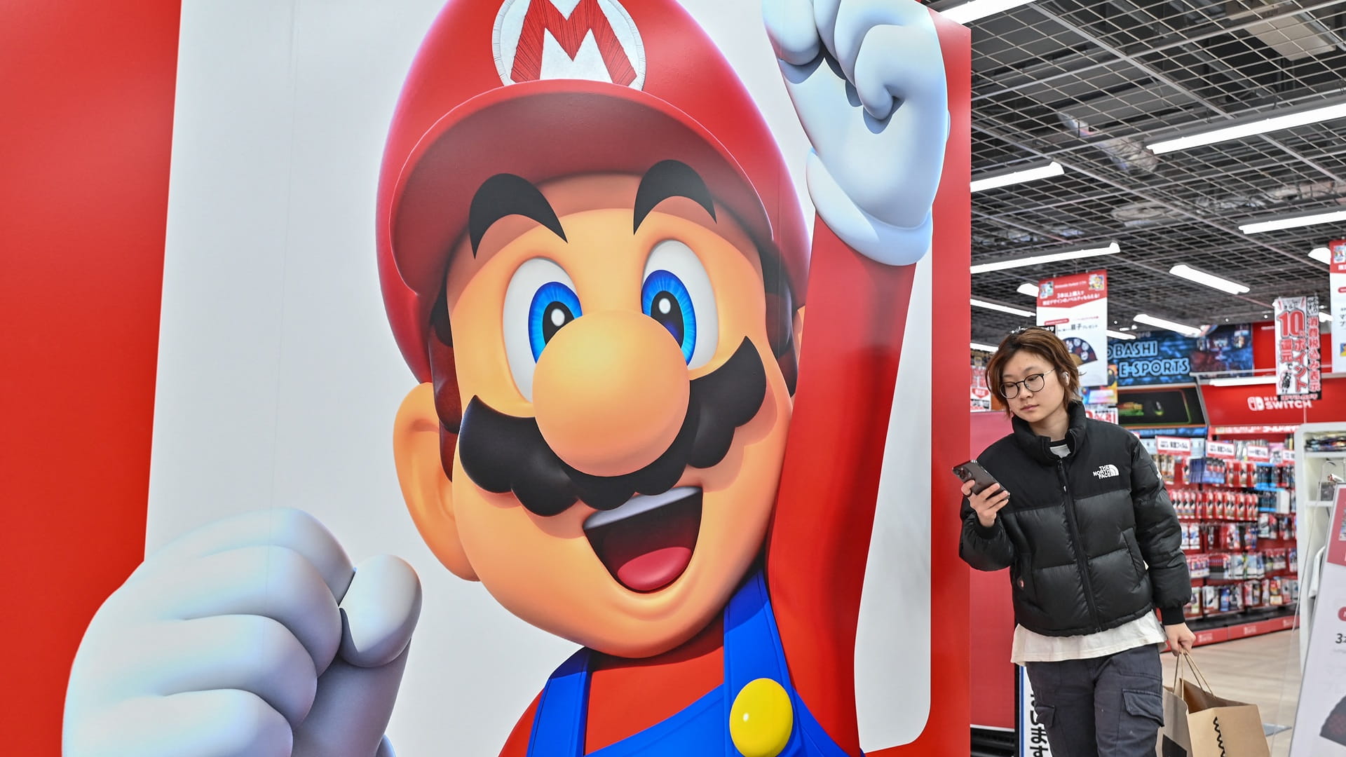 Nintendo unveils trailer for new "Super Mario" movie 