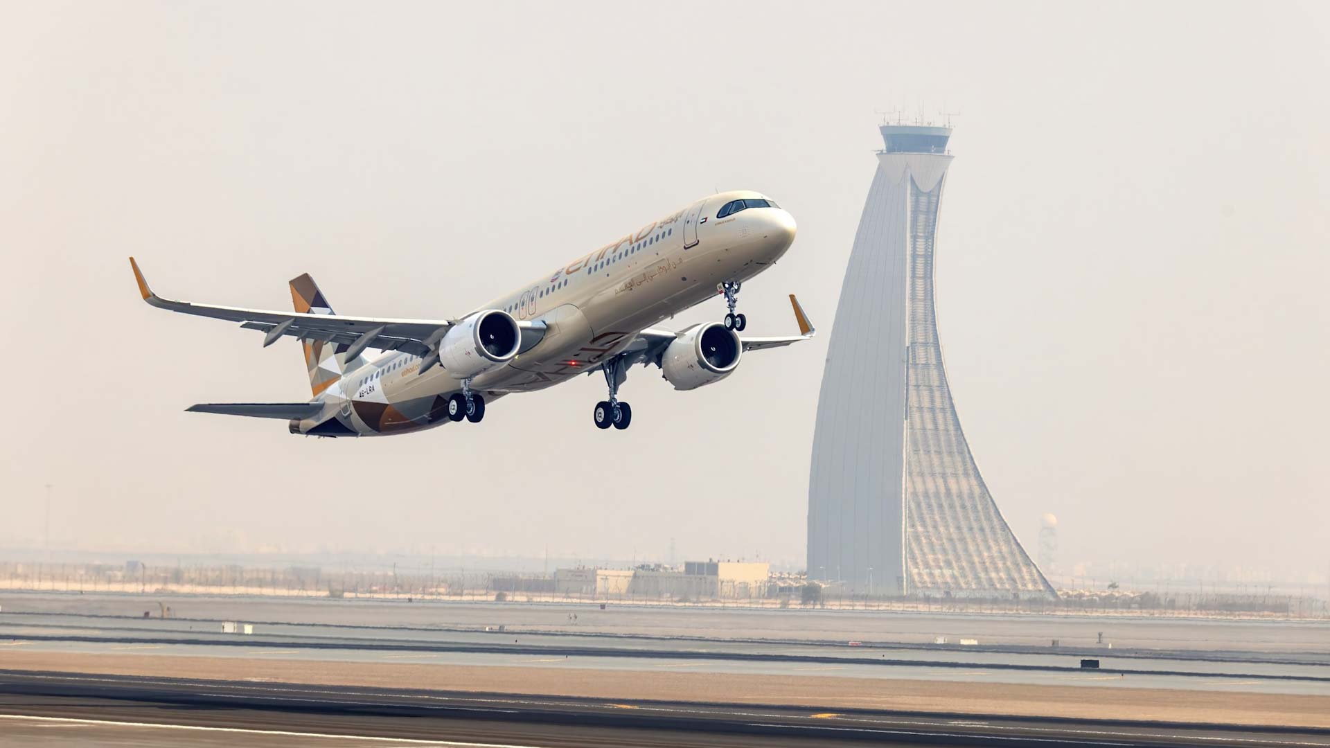 Etihad Airways reports record nine-month profit 
