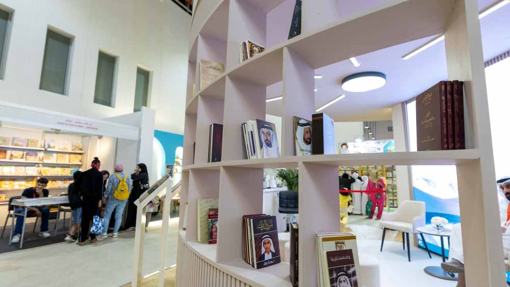 "مكتبات الشارقة" تُؤرخ لقرن من نشر العلم والمعرفة في معرض الكتاب 