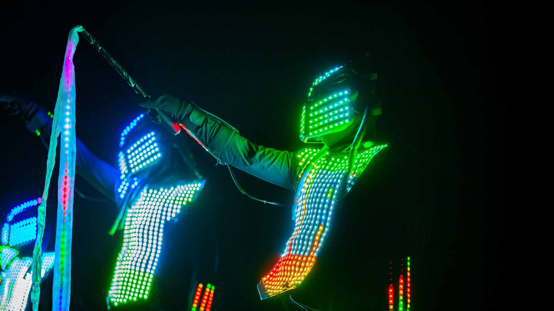 Dancing lights dazzle young audiences at SIBF 2025 