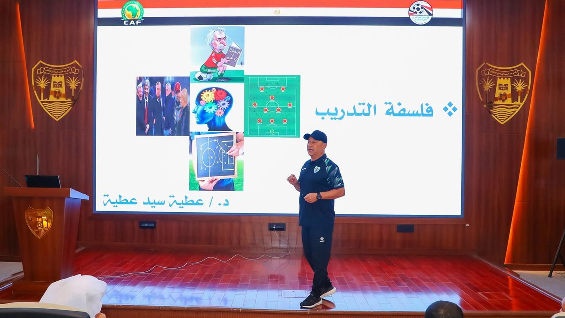 نادي دبا الحصن ينظم سلسلة محاضرات لتطوير الكوادر الفنية والإدارية 