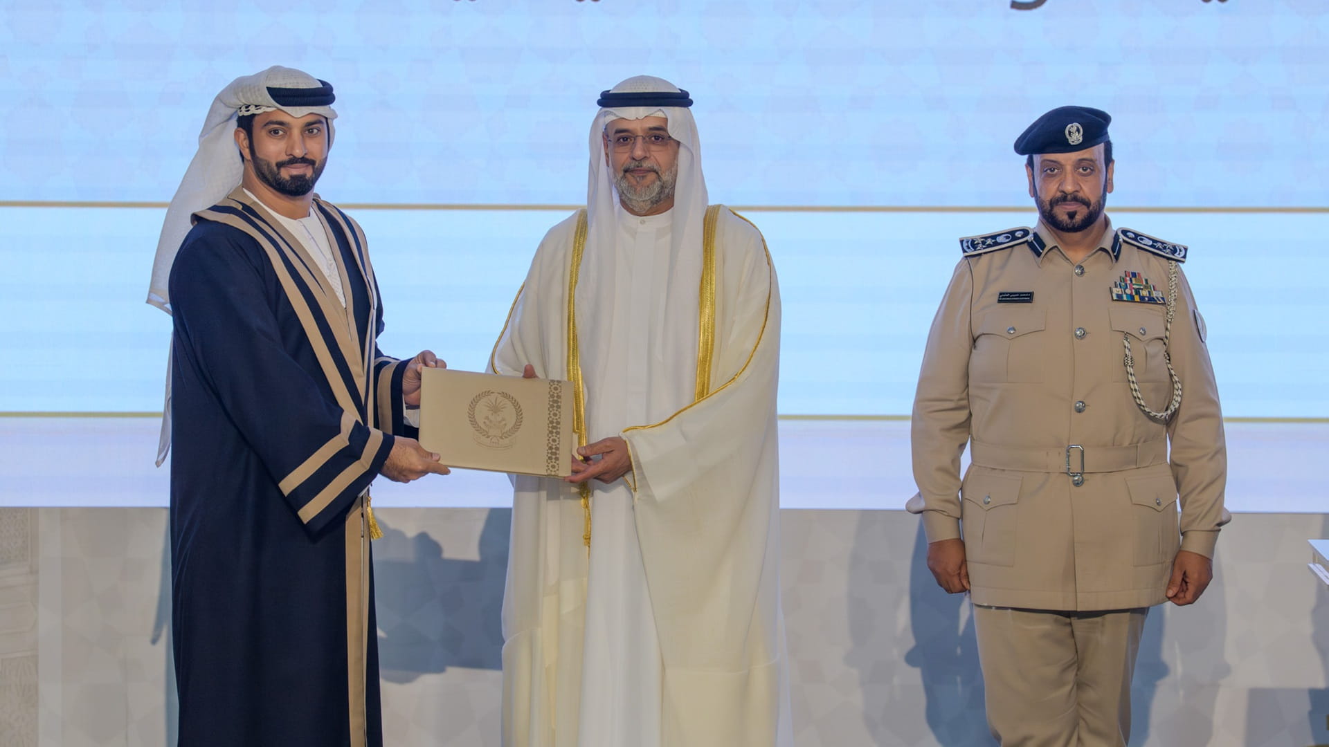 Sharjah Crown Prine honours the participants