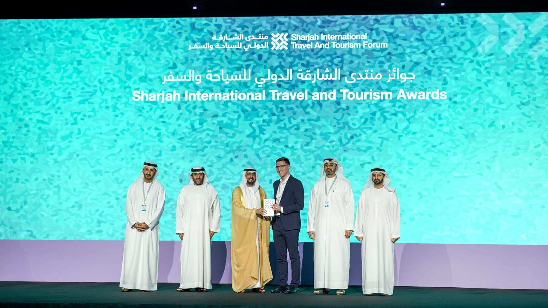 منتدى الشارقة الدولي للسياحة يختتم فعالياته بمناقشة التحول الرقمي 