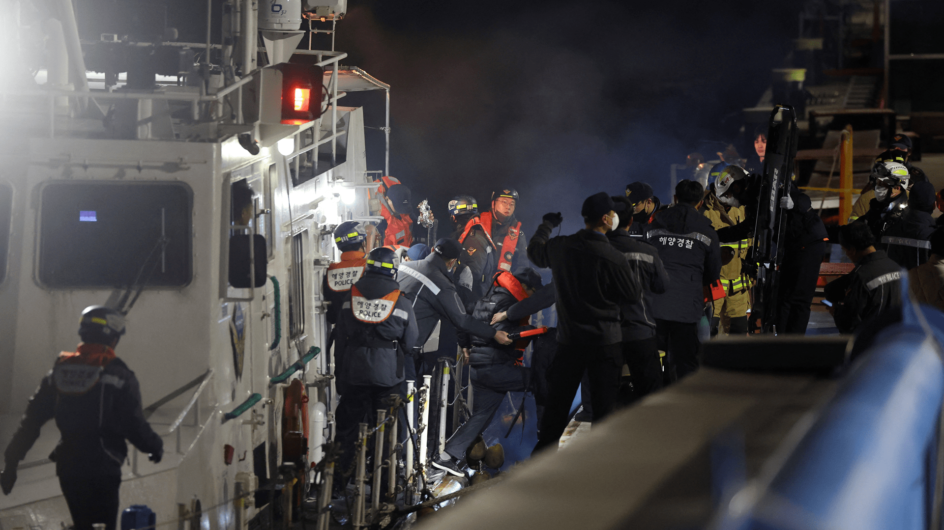 Ferry runs aground in South Korea after helmsman uses phone 
