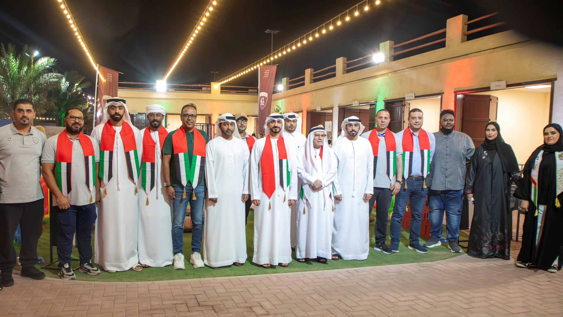 نادي الحمرية يشارك في احتفالات عيد الاتحاد الـ 54 بقرية التراث 