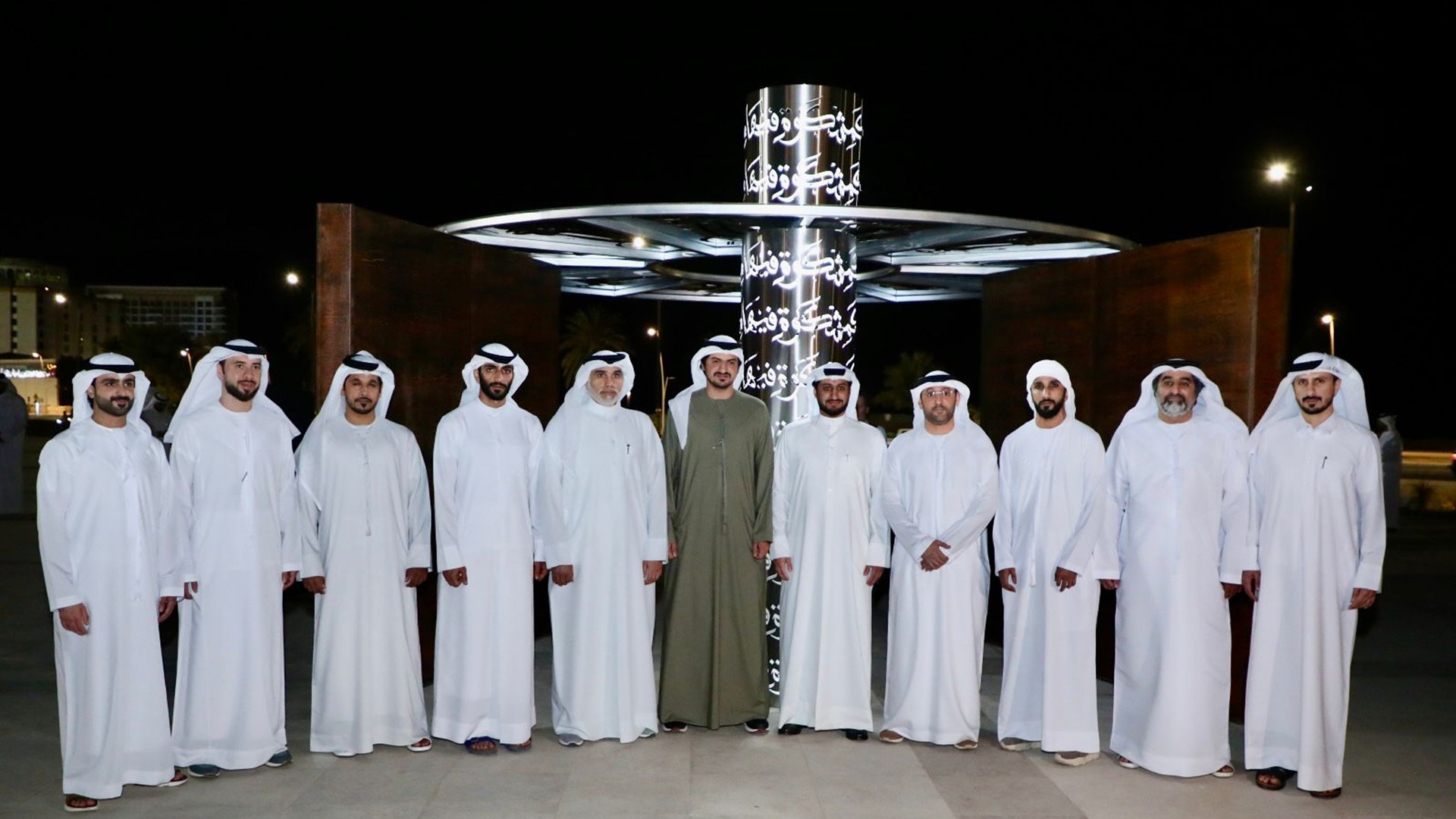 صورة بعنوان: محمد القصير يدشن معرضي "نور على نور" و"مشكاة" في خورفكان  