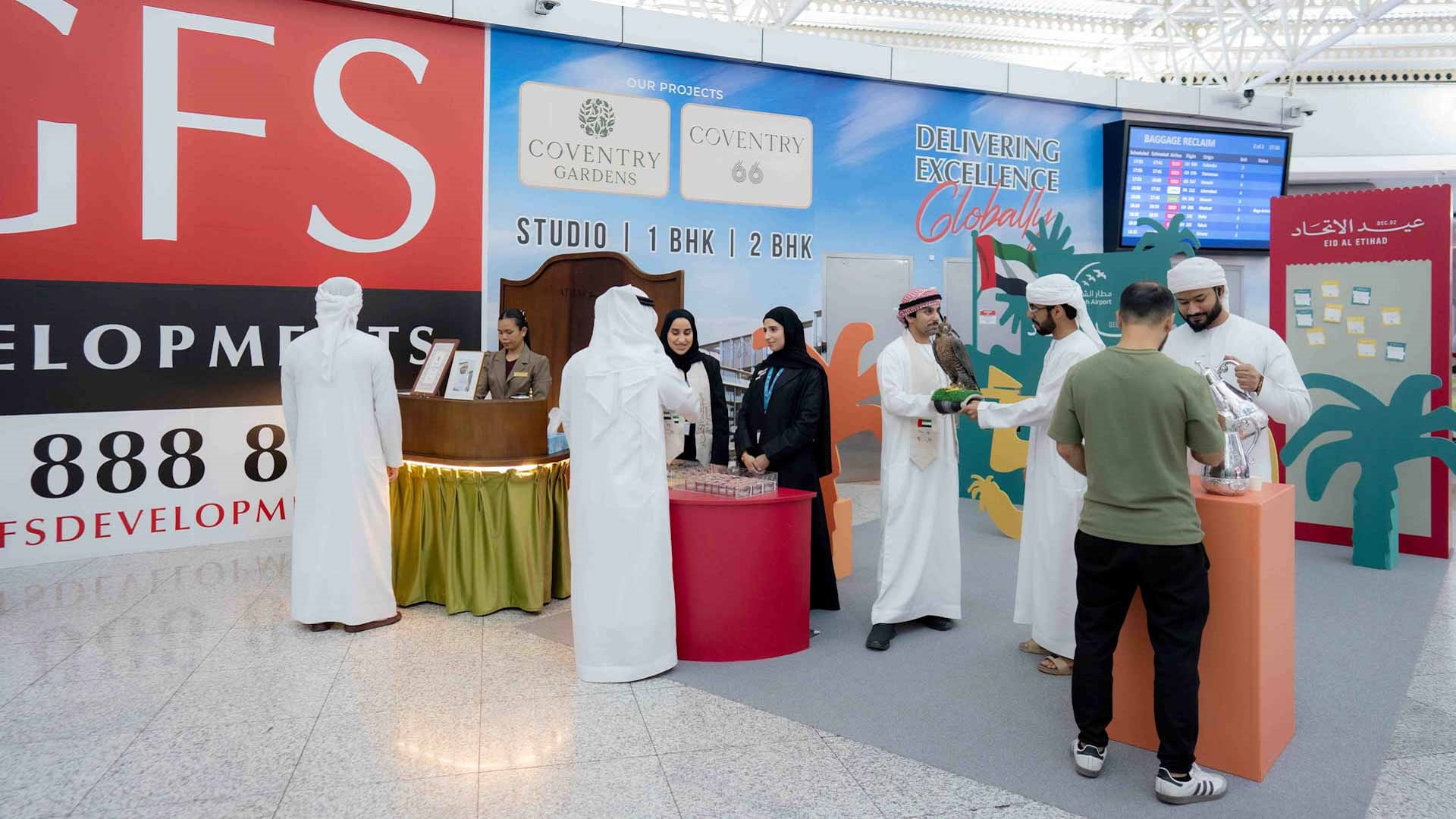 مطار الشارقة يحتفي مع مسافريه بعيد الاتحاد الـ54