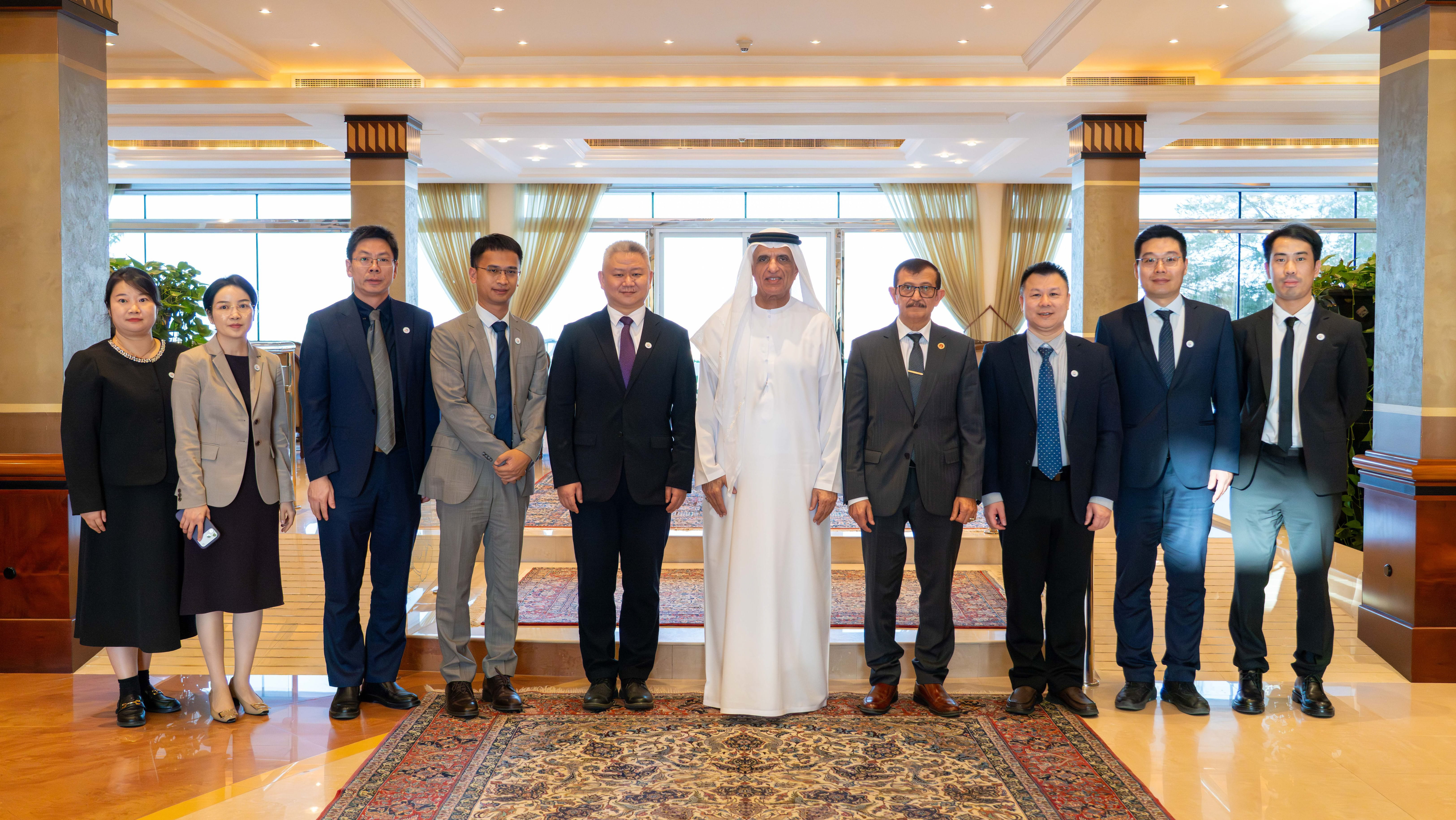 Saud bin Saqr receives delegation from GZUCM 