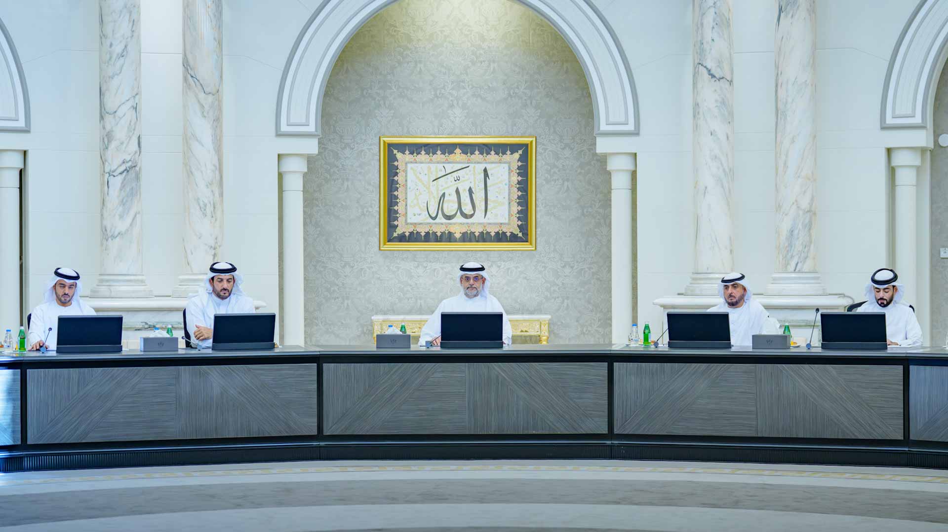 "التنفيذي" يعتمد إطلاق استراتيجية الشارقة للتحول الرقمي2026 – 2028 