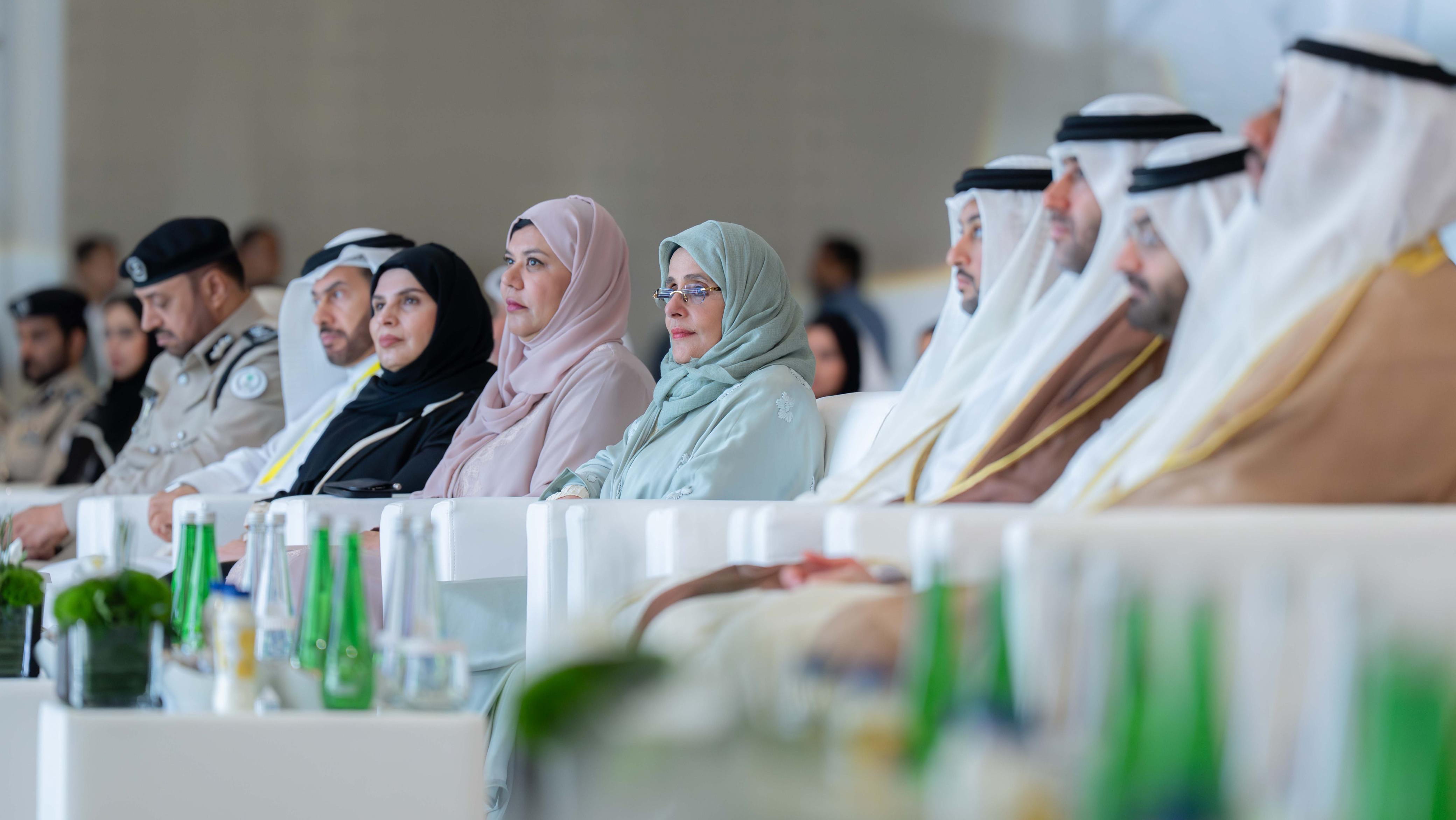 جواهر القاسمي تشهد منتدى سلامة الطفل وتؤكد: أبناؤكم أمانة بأعناقكم