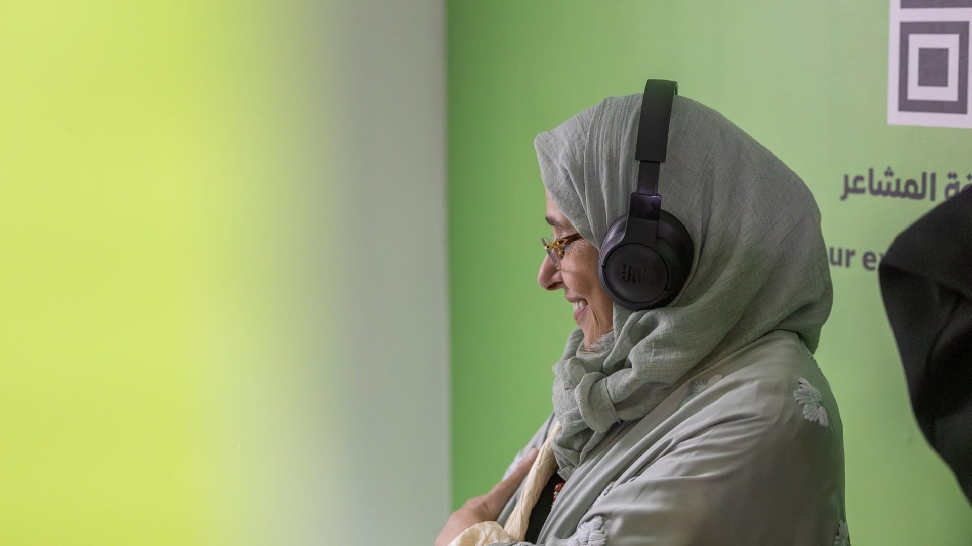 صورة بعنوان: <span class="scChromeData">{"commands":[{"click":"chrome:common:edititem({command:\"webedit:open\"})","header":"Edit the related item","icon":"/temp/iconcache/office/16x16/cubes.png","disabledIcon":"/temp/cubes_disabled16x16.png","isDivider":false,"tooltip":"Edit the related item in the Content Editor.","type":"common"},{"click":"chrome:rendering:personalize({command:\"webedit:personalize\"})","header":"Personalize","icon":"/temp/iconcache/office/16x16/users_family.png","disabledIcon":"/temp/users_family_disabled16x16.png","isDivider":false,"tooltip":"Create or edit personalization for this component.","type":"sticky"},{"click":"chrome:rendering:editvariations({command:\"webedit:editvariations\"})","header":"Edit variations","icon":"/temp/iconcache/office/16x16/windows.png","disabledIcon":"/temp/windows_disabled16x16.png","isDivider":false,"tooltip":"Edit the variations.","type":"sticky"}],"contextItemUri":"sitecore://master/{857660B8-7CCC-4B0C-B29D-7B86A4E5183D}?lang=ar&ver=1","custom":{},"displayName":"Title","expandedDisplayName":"This is require field and Maximum 90 character is allow"}</span><span sc_parameters="prevent-line-break=true" class="scWebEditInput scEnabledChrome" id="fld_857660B87CCC4B0CB29D7B86A4E5183D_E873DAB3C3324E8EB106973D9F53F5B7_ar_1_f9f1e5ca066e41f4a449ac2518c973e8_7094_edit" contenteditable="true" scdefaulttext="[No text in field]" scfieldtype="single-line text" sc-part-of="field">جواهر القاسمي تشهد منتدى سلامة الطفل وتؤكد: أبناؤكم أمانة بأعناقكم</span>_45537976FD70475C98FDA6F272E38B1D