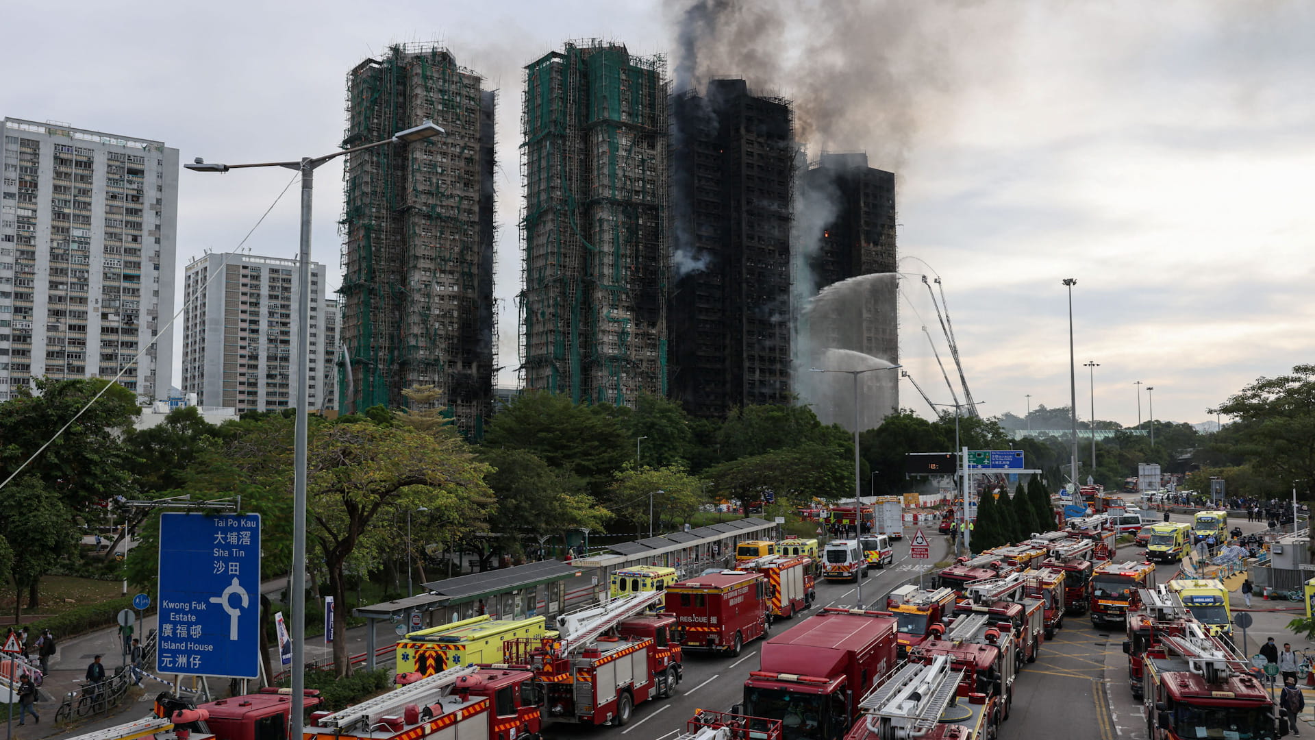  ارتفاع ضحايا حريق أبراج هونغ كونغ إلى 44 والشرطة تُوقف 3 مشته بهم 