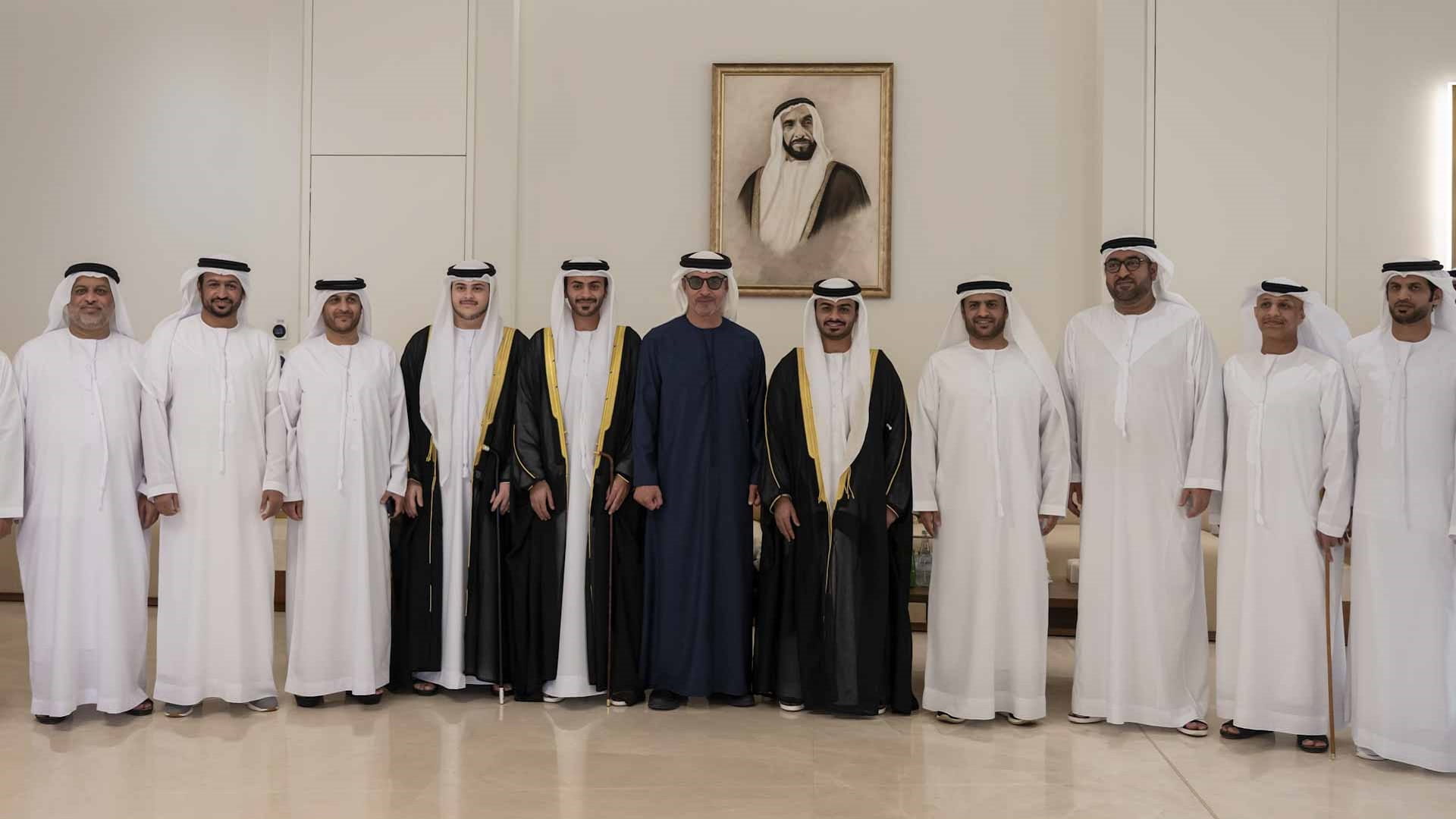 هزاع بن زايد يحضر أفراح الصيعري في أبوظبي 