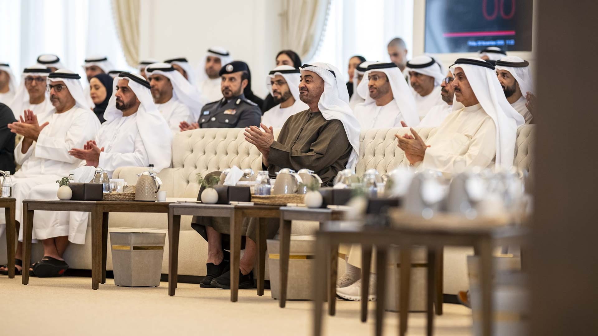 UAE President attends AI session with ministers and officials 