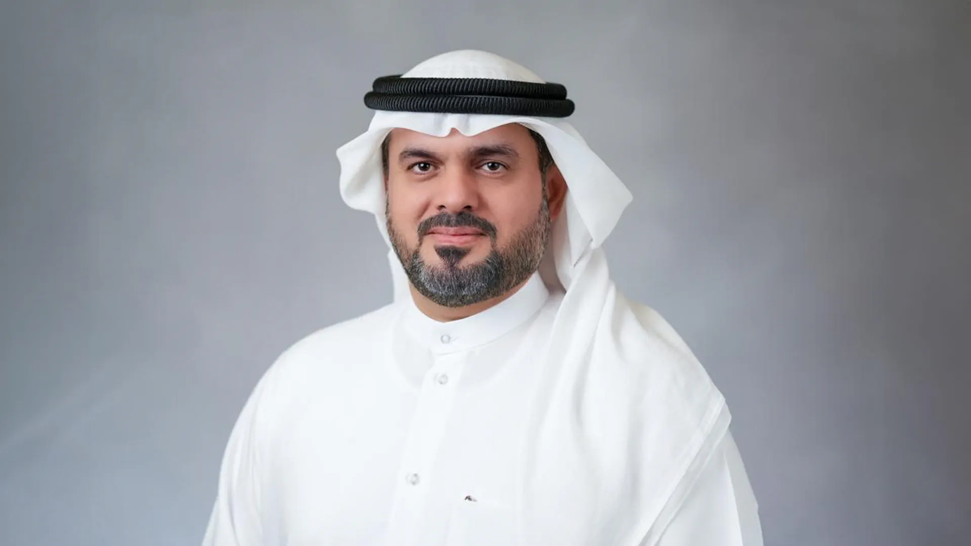 عبد العزيز الشامسي: يوم الشهيد.. وقفة إجلال ووفاء لتضحيات خالدة 