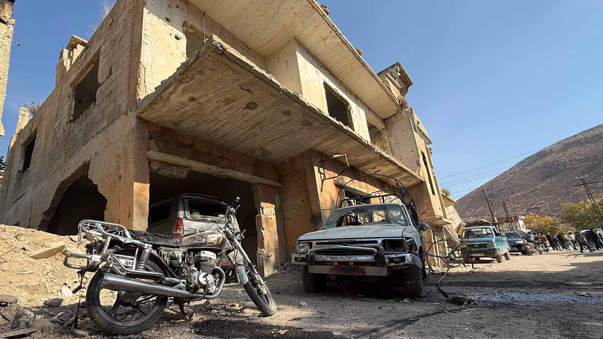 وفاة 13 بنيران الجيش الإسرائيلي إثر توغله في جنوب سوريا  