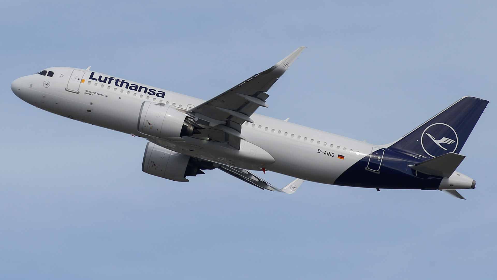  انتكاسة.. إيرباص تستدعي 6 آلاف طائرةإيه320 بسبب خلل بأنظمة التحكم