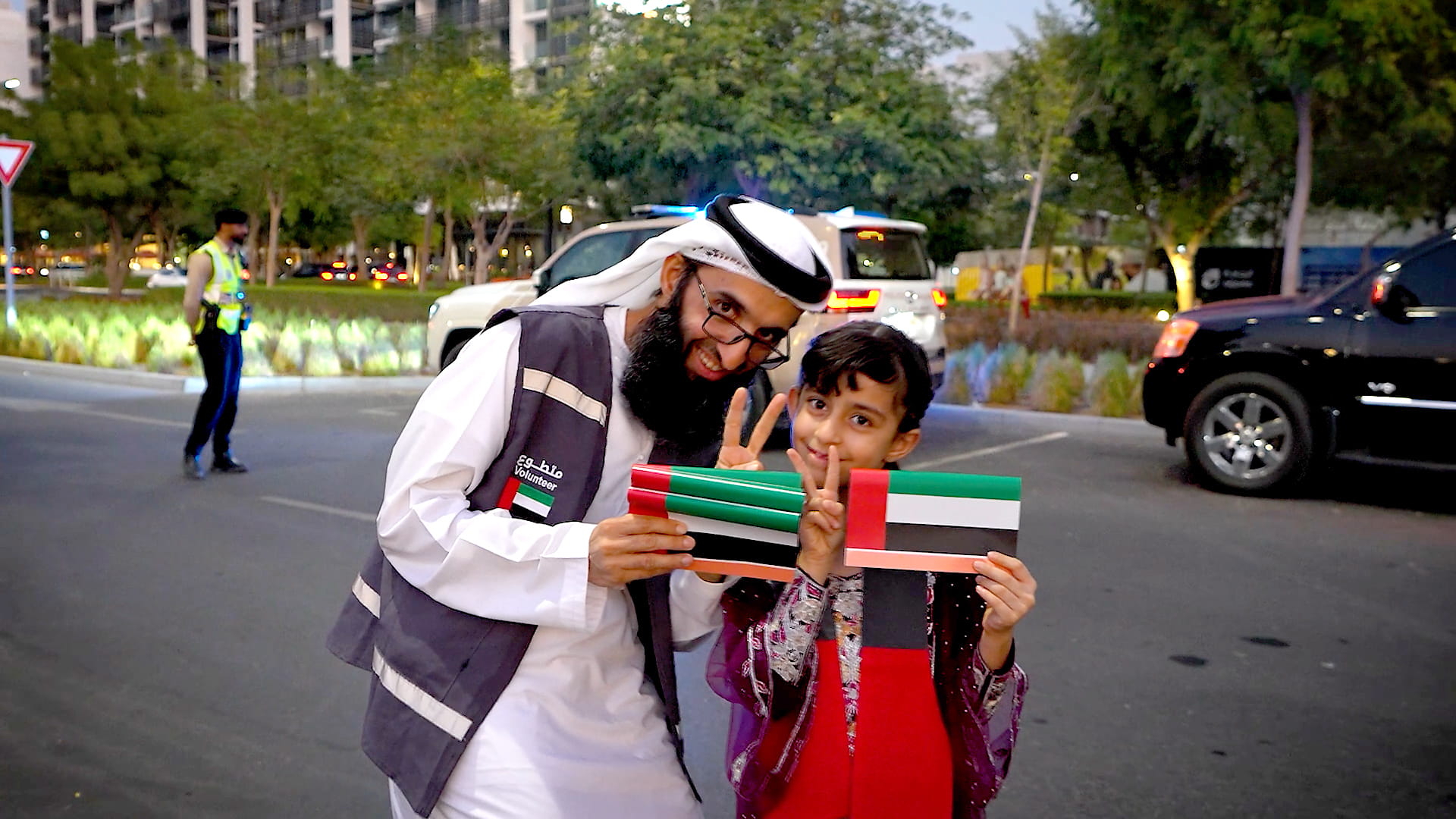 صورة بعنوان: "الشارقة للتطوع" يطلق مبادرة"معاً نعلي راية الإمارات" بعيد الاتحاد 