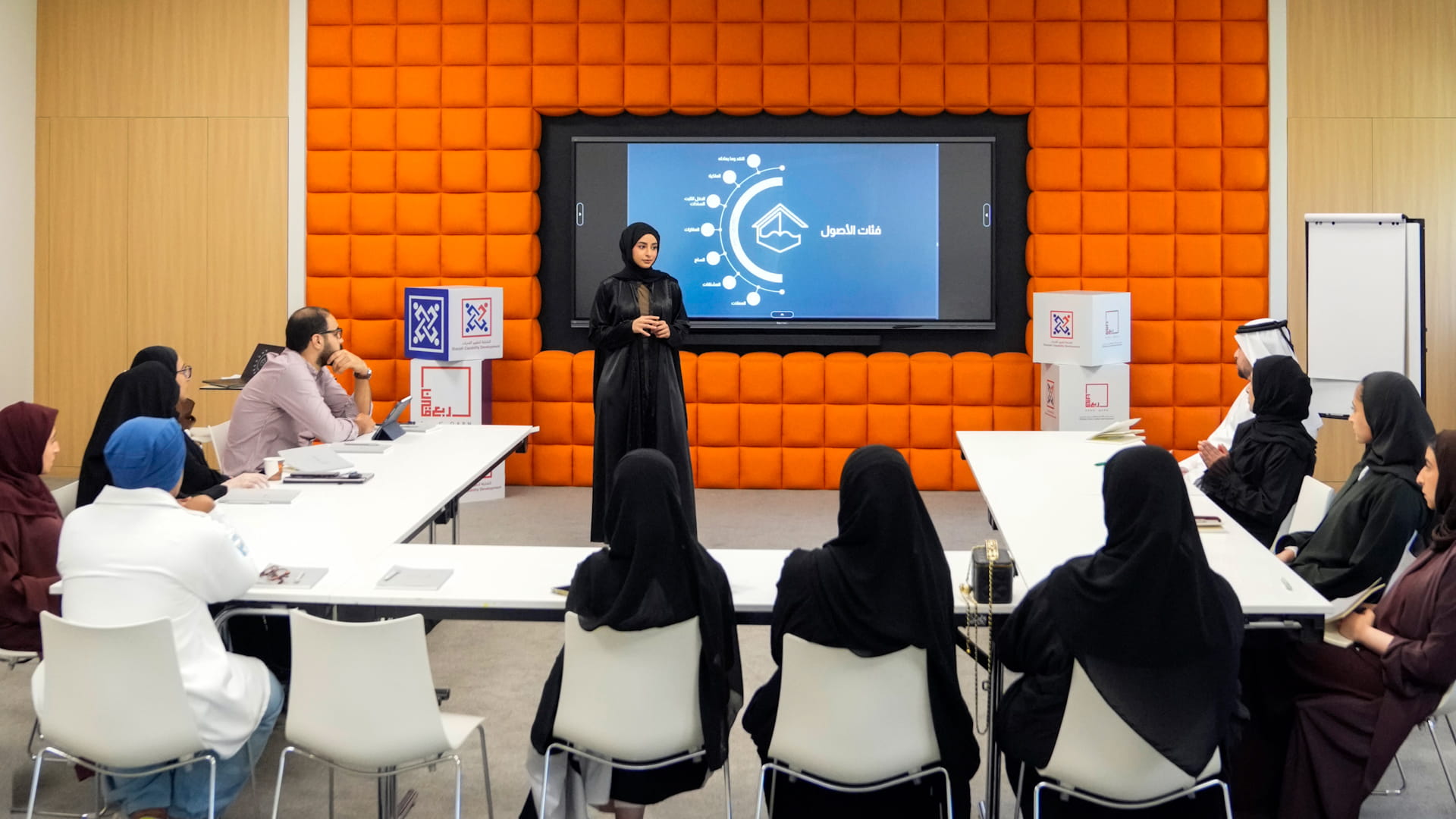 "تطوير" تنظم ورشة الوعي المالي تعزز التمكين الاقتصادي للشباب 