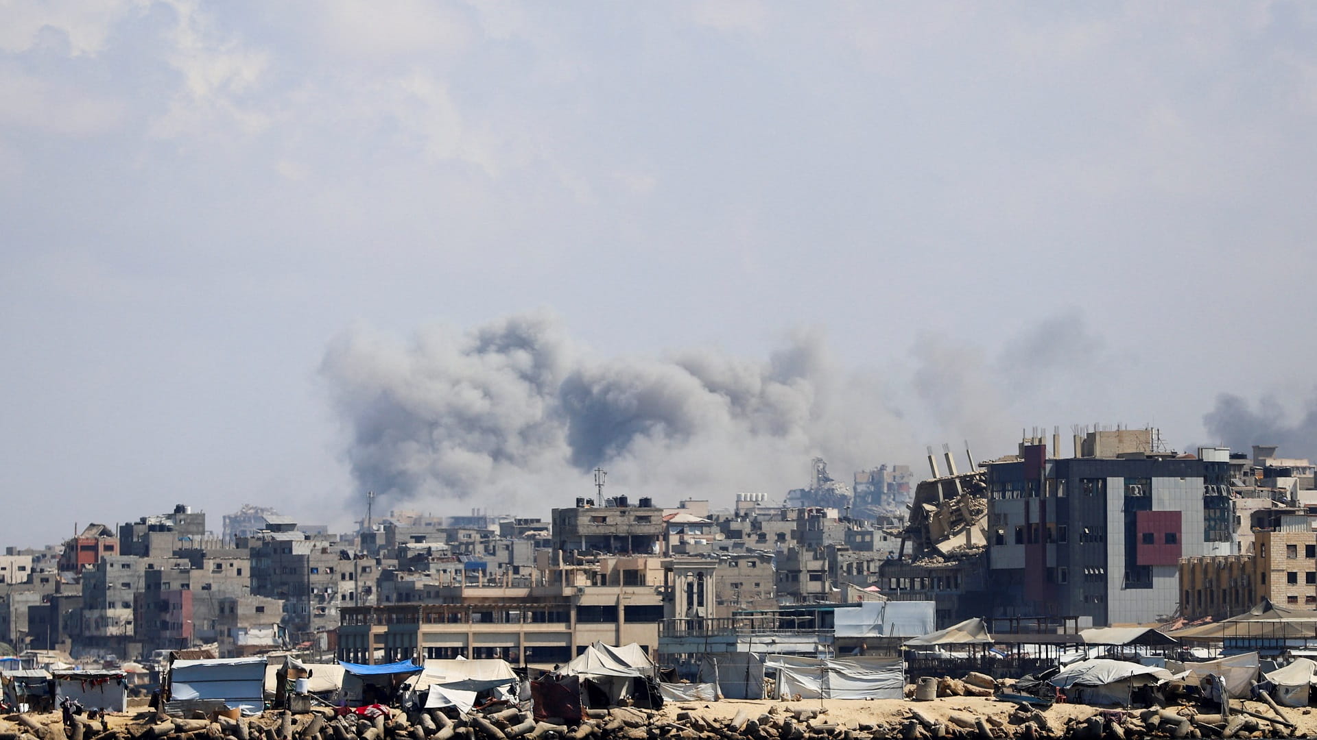 "حماس" توافق على بعض بنود خطة ترامب لغزة وتسعى للتفاوض 