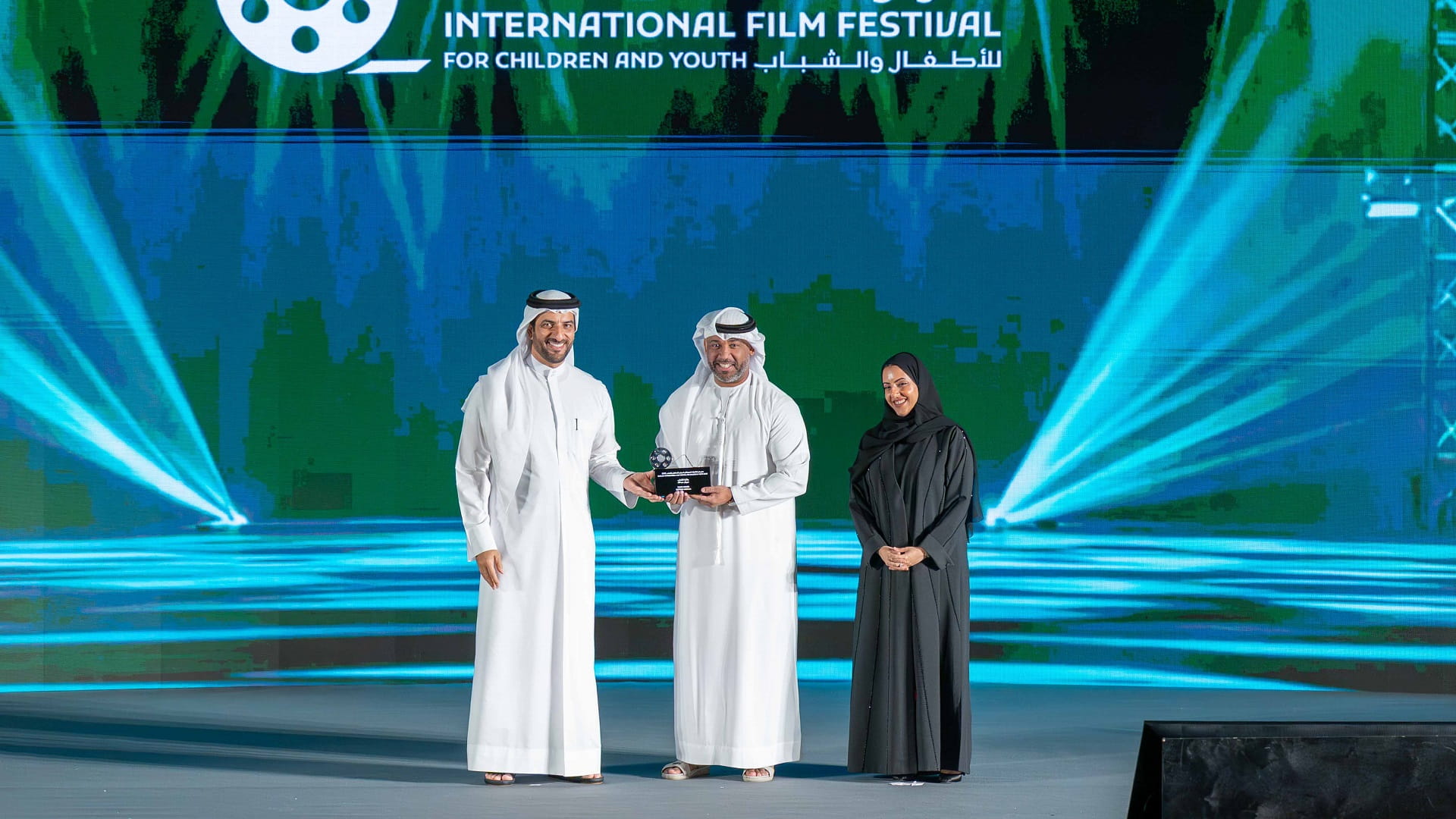 سلطان بن أحمد يطلق مهرجان الشارقة السينمائي الدولي للأطفال والشباب