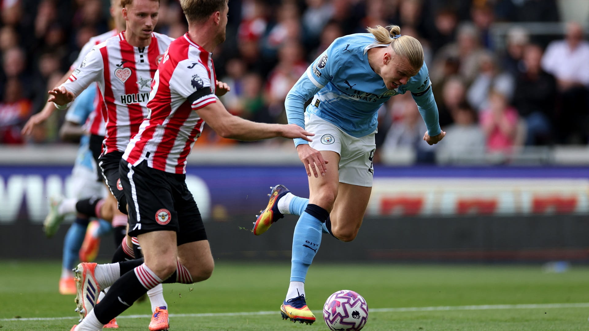 هالاند يقود مانشستر سيتي للتغلب على برنتفورد في الدوري الإنجليزي  