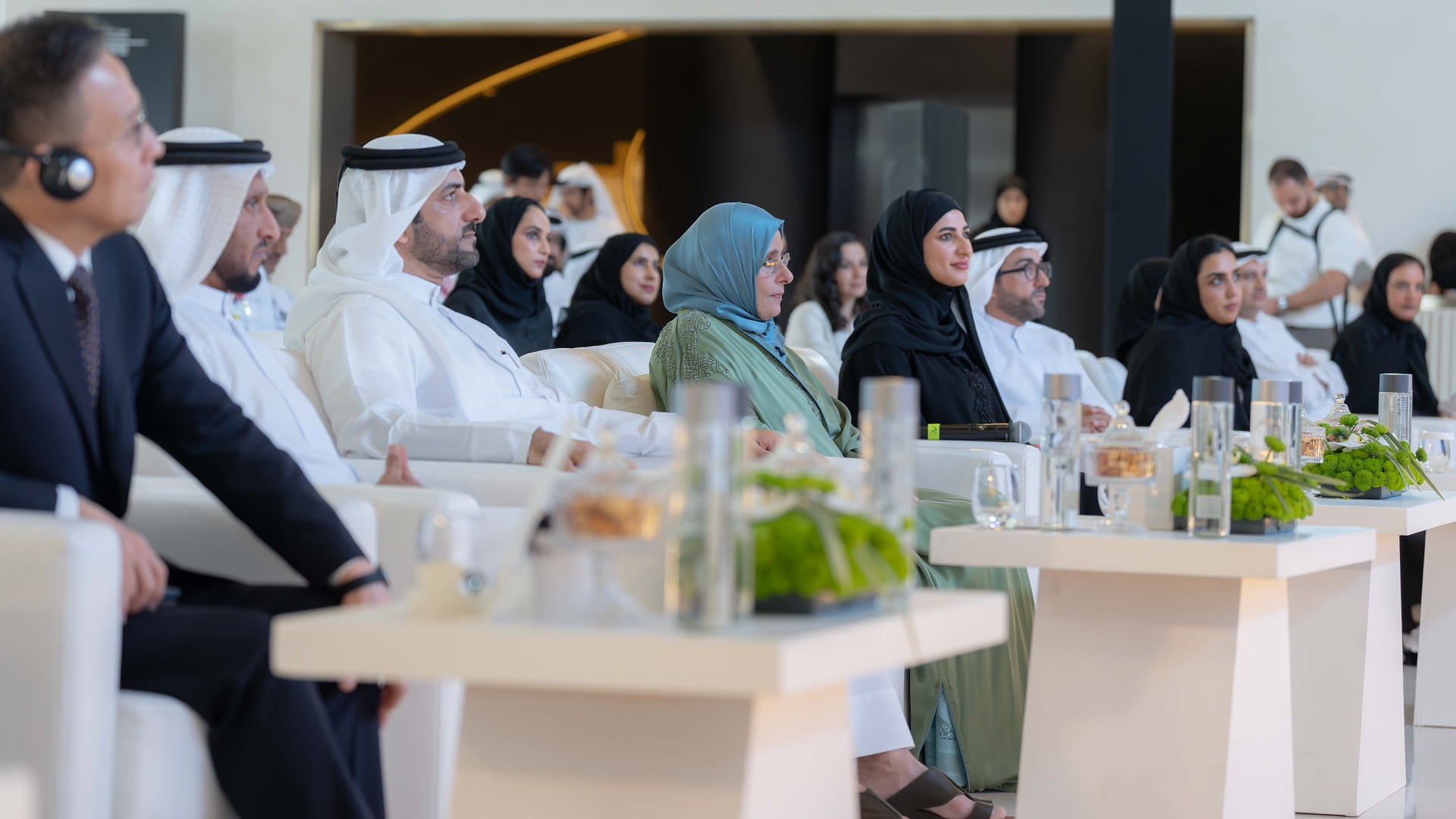 سلطان بن أحمد وجواهر القاسمي يشهدان مؤتمر أفلام الأطفال والشباب