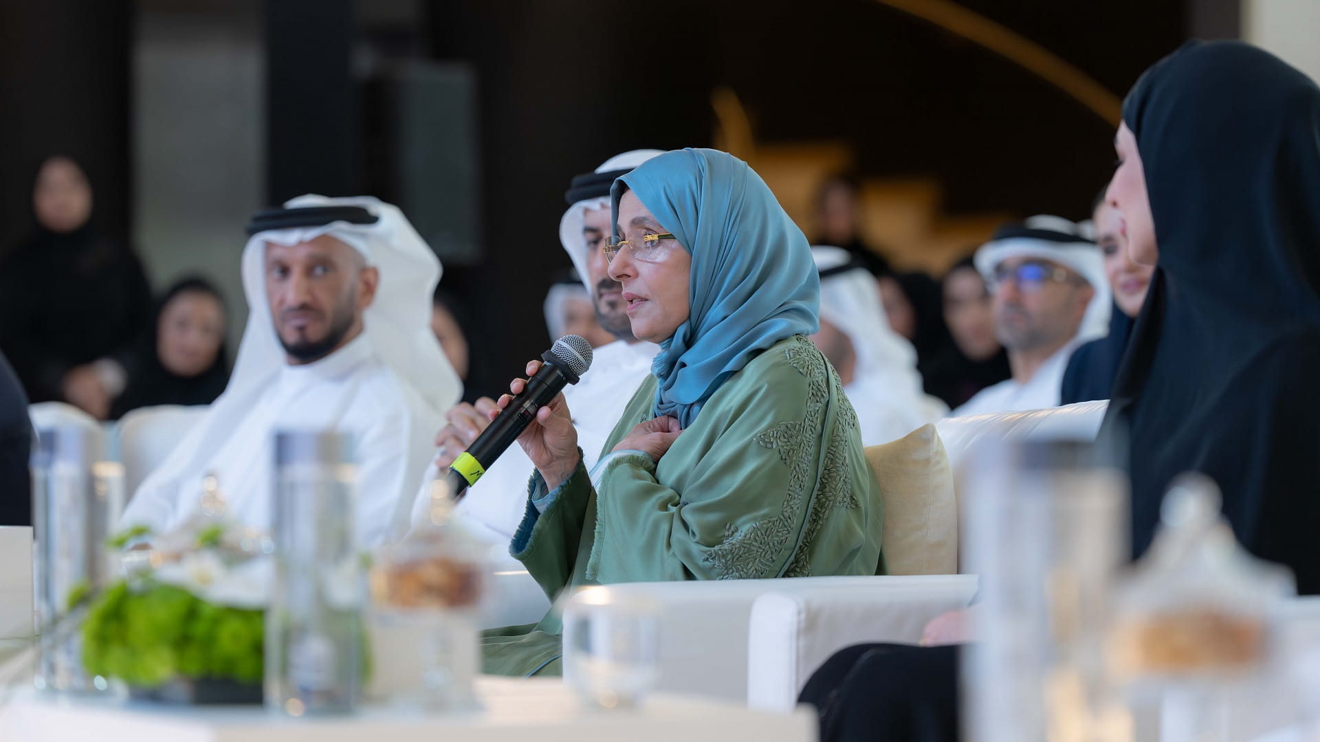 سلطان بن أحمد وجواهر القاسمي يشهدان مؤتمر أفلام الأطفال والشباب