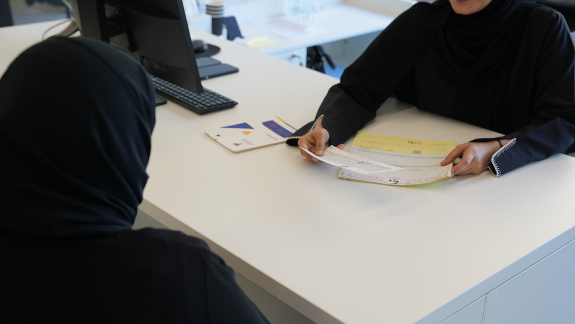 "تمكين الشارقة" تعزز دعمها الأكاديمي للأيتام عبر "علَّمَ بالقلم" 