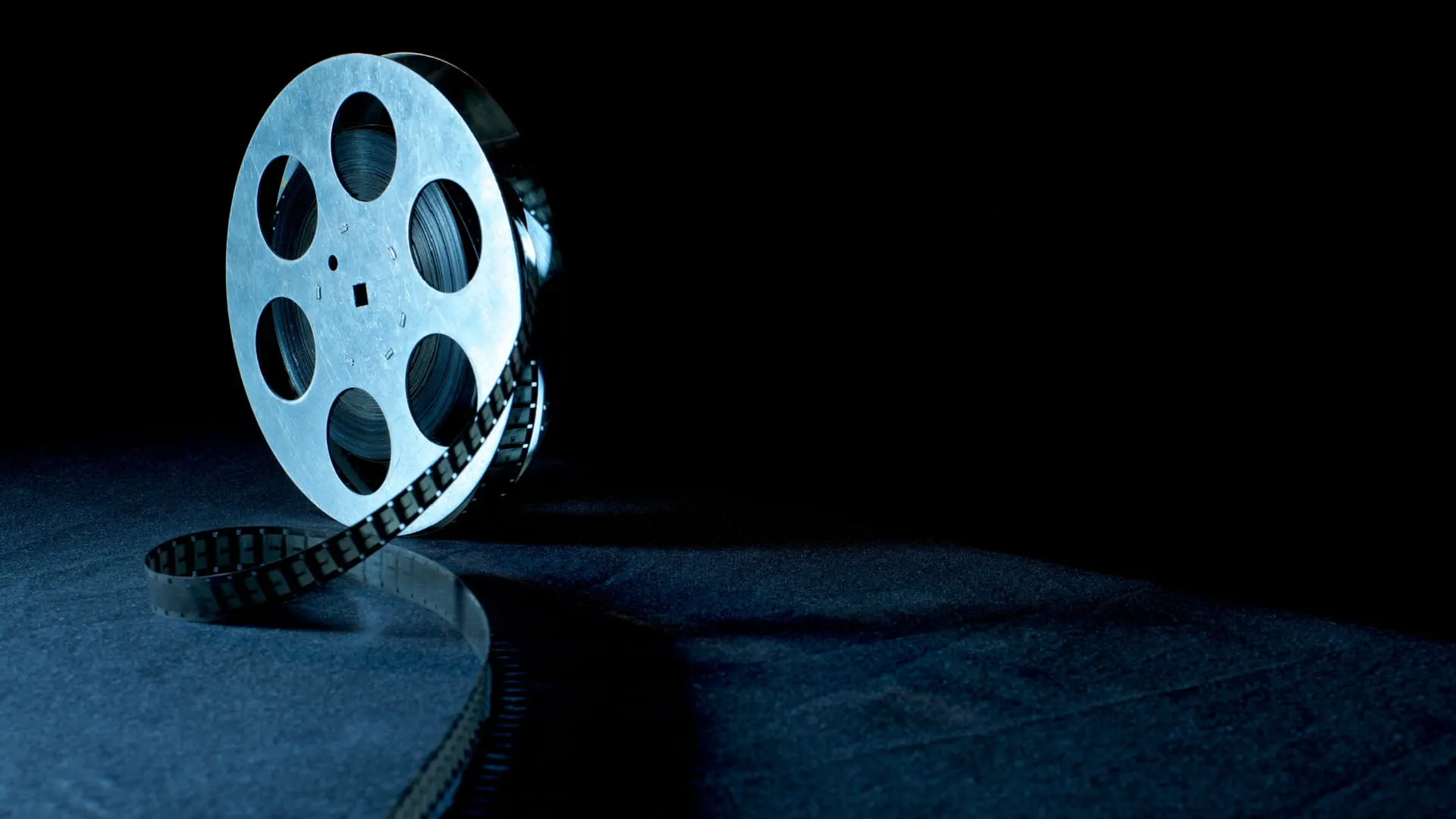  بمهرجان يضيء شاشات.. الشارقة تجمع فنون خيال الأطفال وإبداع الشباب 