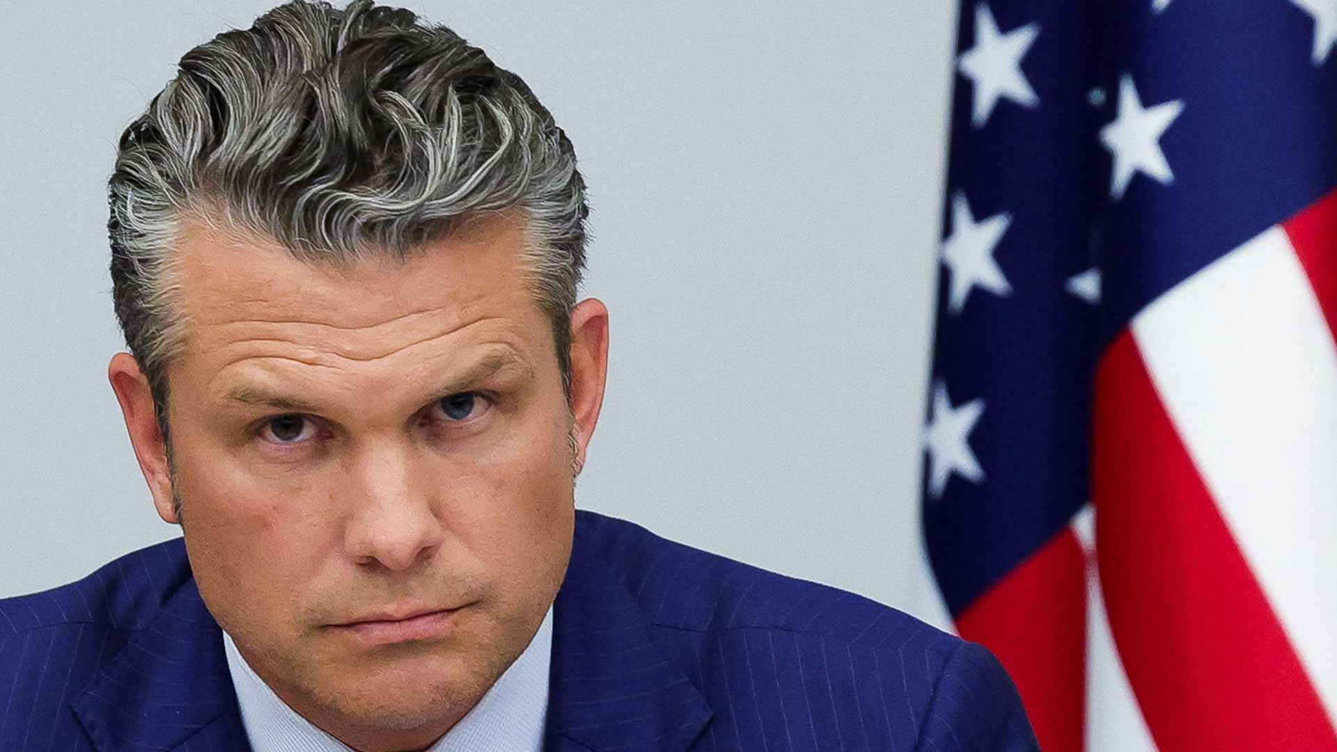 US Defence Chief’s plane diverts to UK over windshield crack 