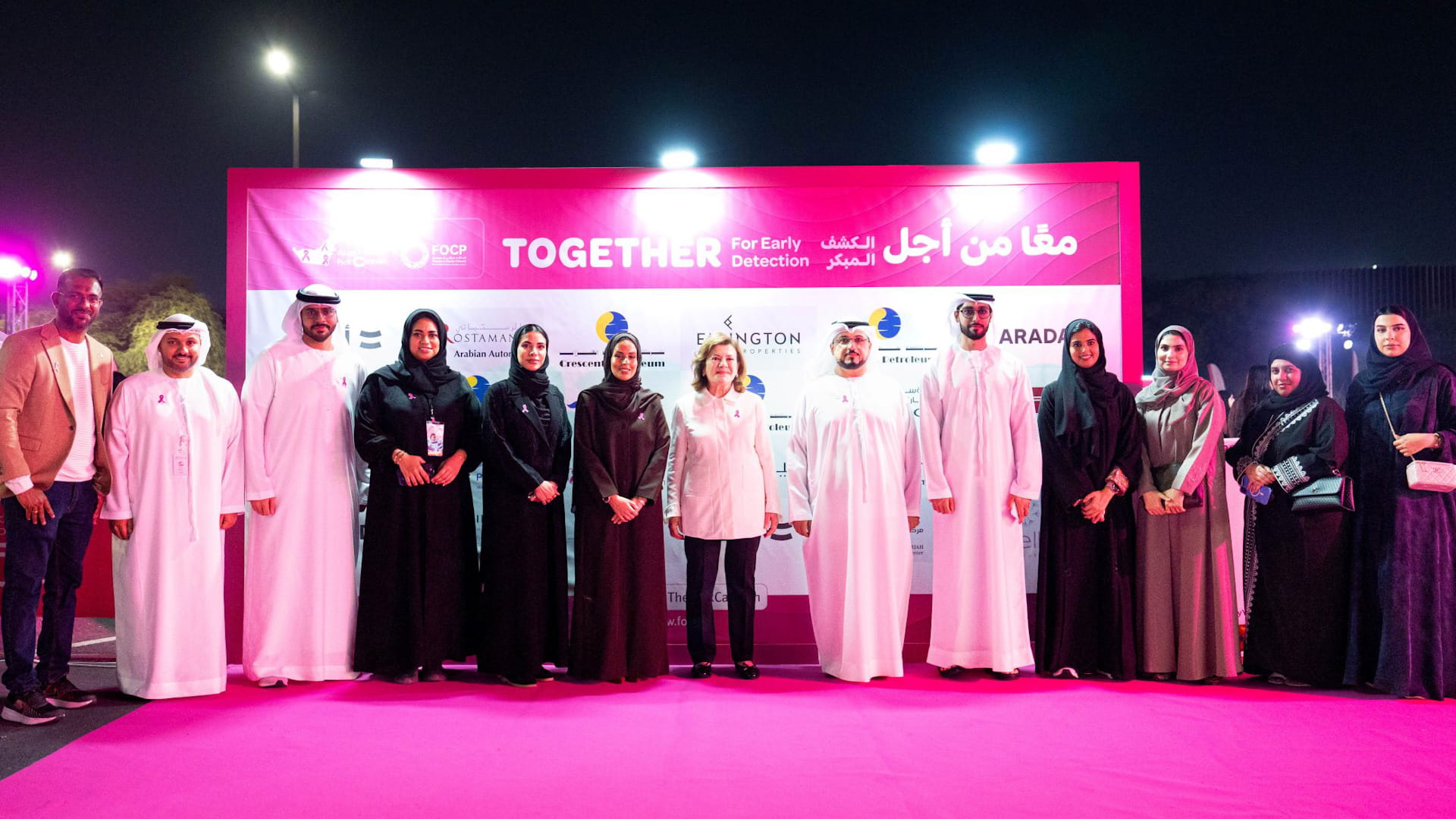 صورة بعنوان: القافلة الوردية تُجري 1135 فحصاً وتستقطب 8500 زائر في الجادة 