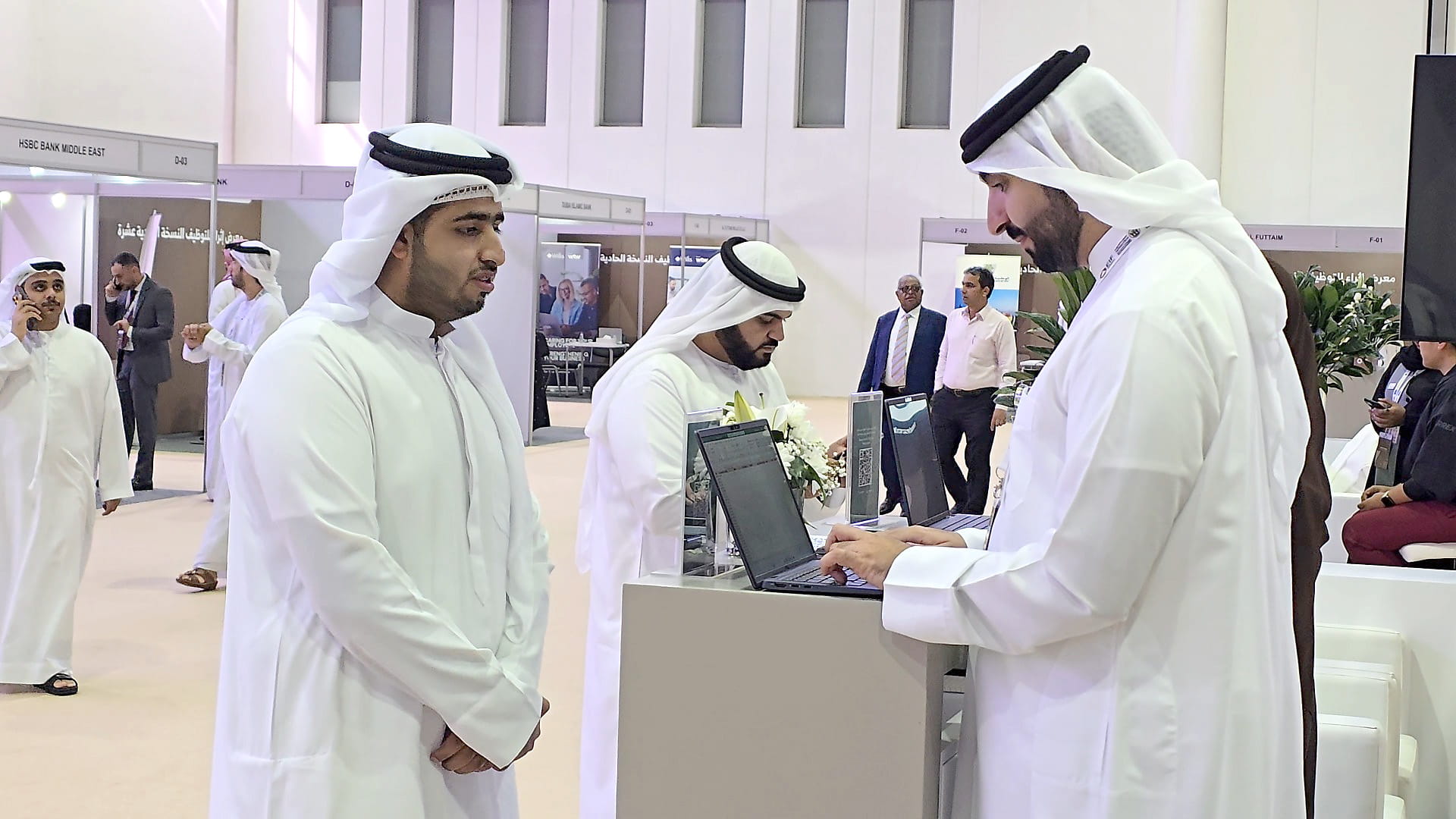 Ethraa offers 1500 job opportunities for Emirati citizens