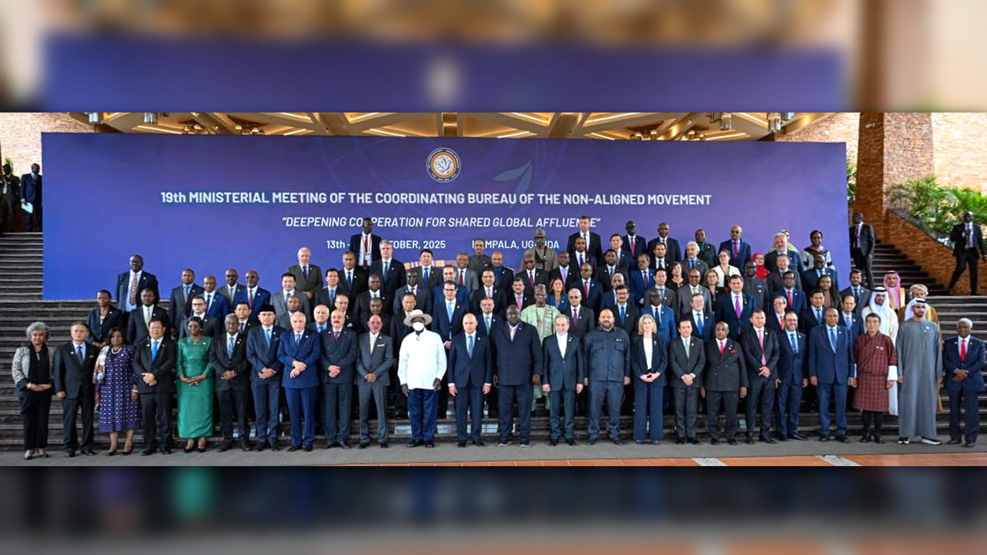 شخبوط بن نهيان يؤكد التزام الإمارات بمبادئ حركة عدم الانحياز