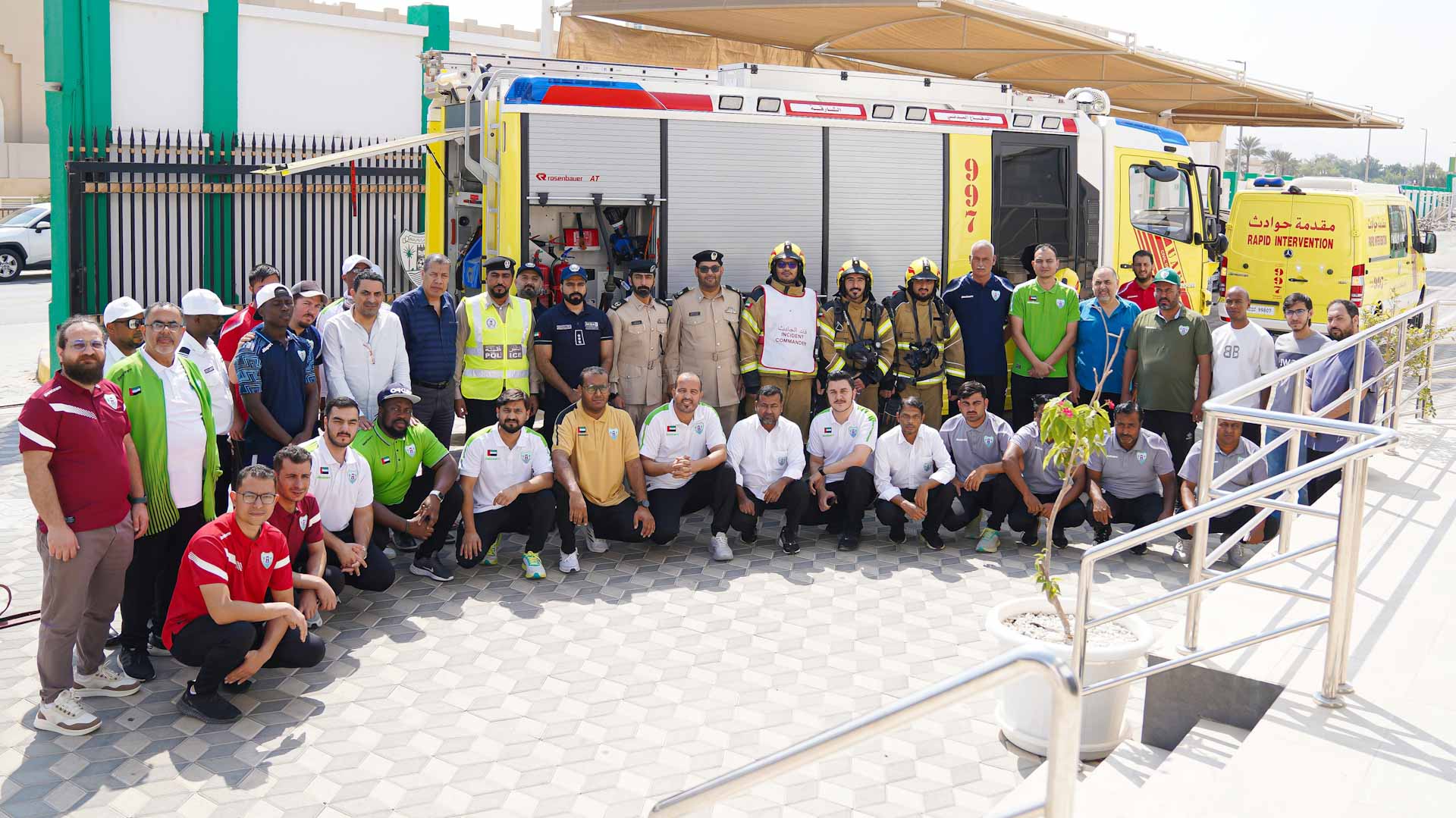 نادي دبا الحصن ينفذ تمرين إخلاء بالتعاون مع الدفاع المدني 