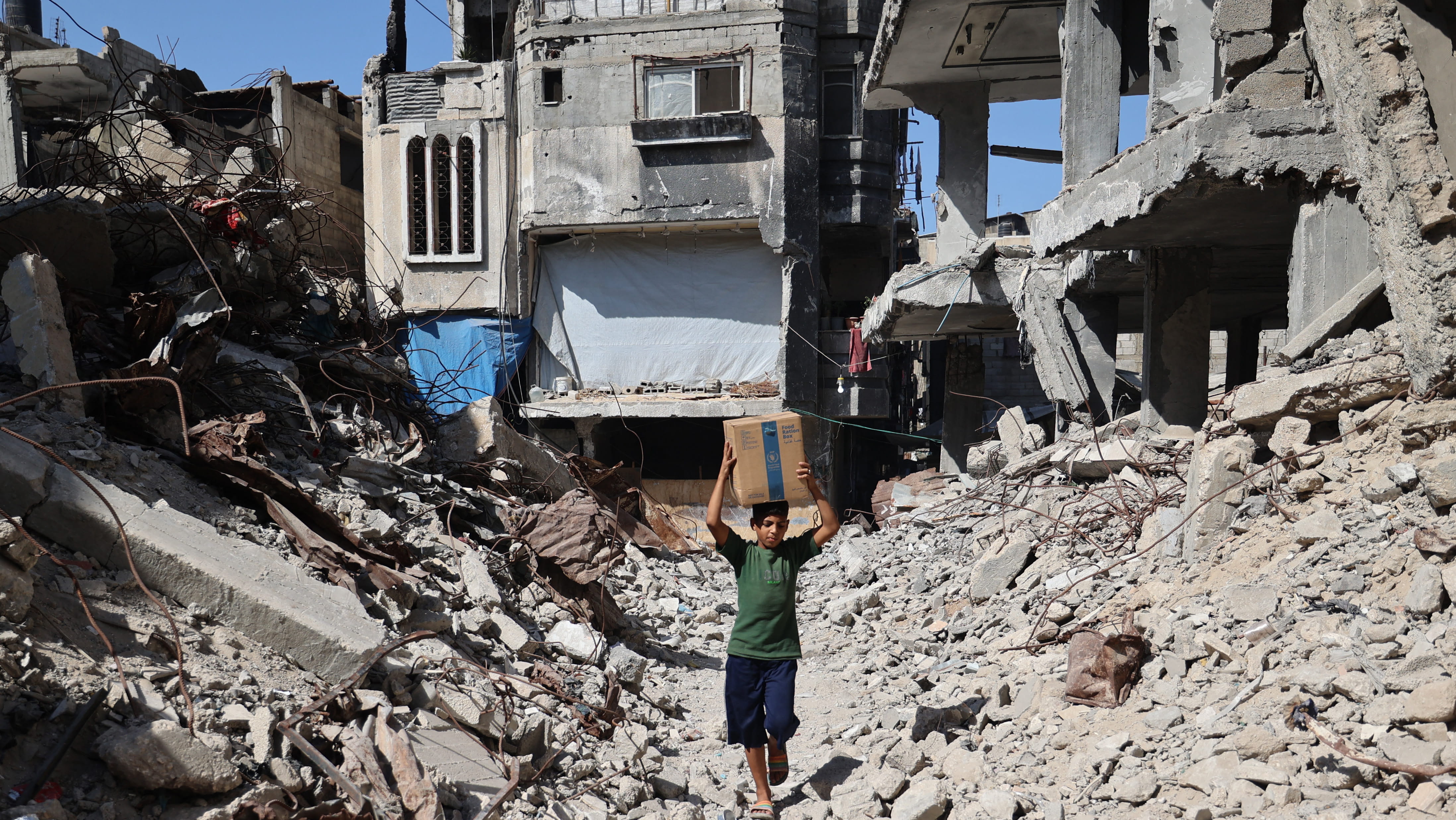 السيسي يحث على تضافر الجهود الدولية لإنهاء معاناة الشعب الفلسطيني