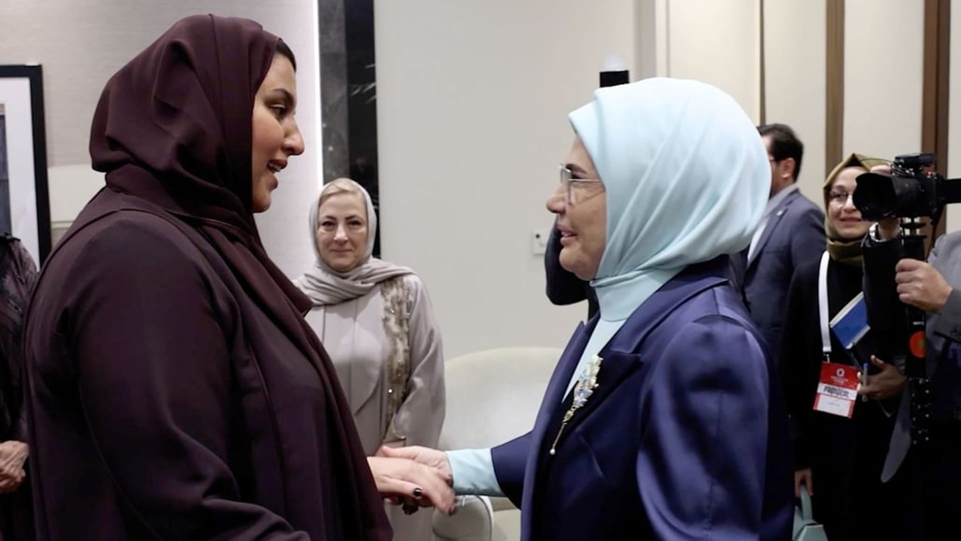 حرم الرئيس التركي تشيد بدعم الإمارات جهود تحقيق التنمية المستدامة