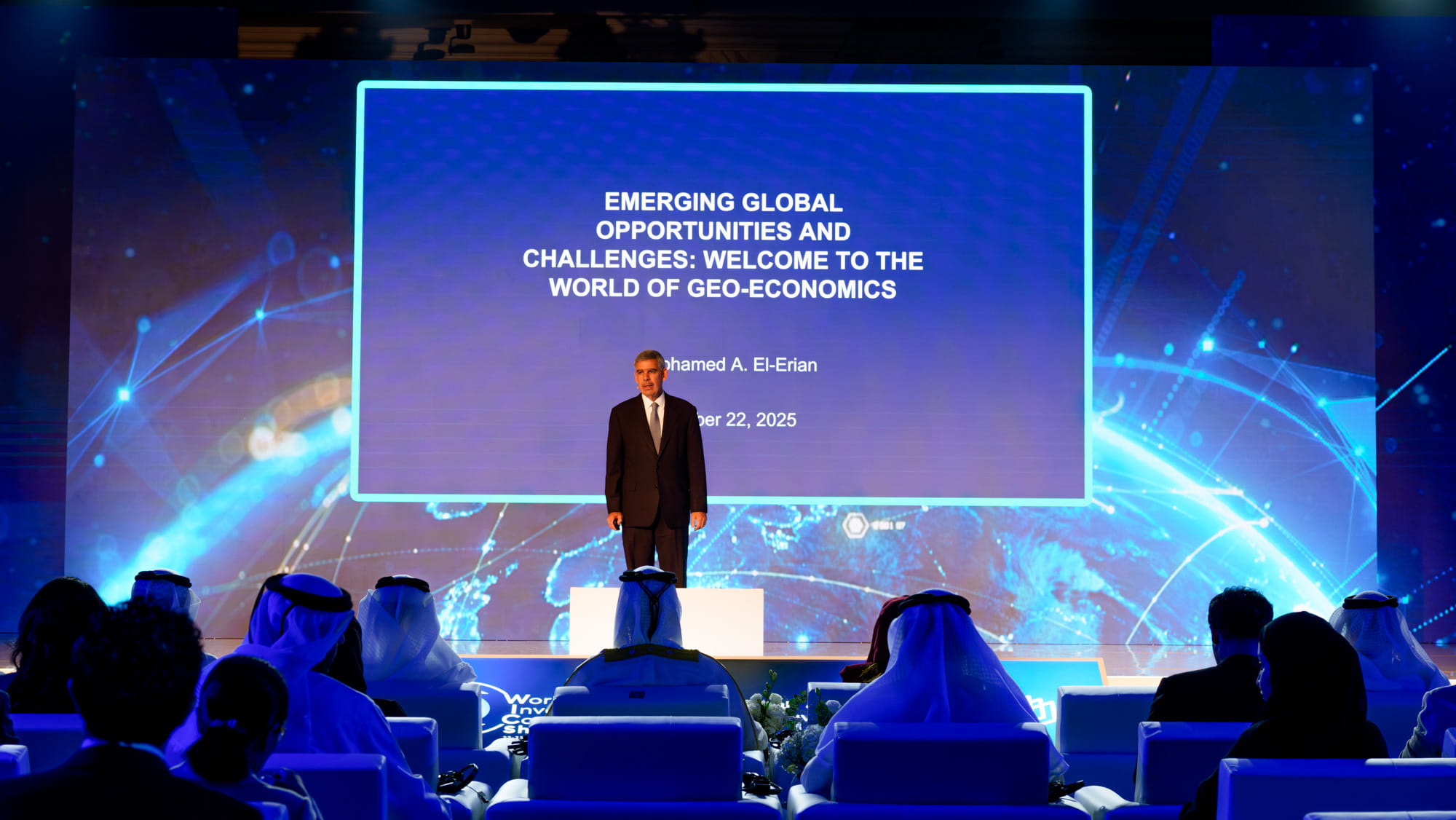 سلطان بن أحمد يطلق منتدى الشارقة للاستثمار ومؤتمر الاستثمار الدولي