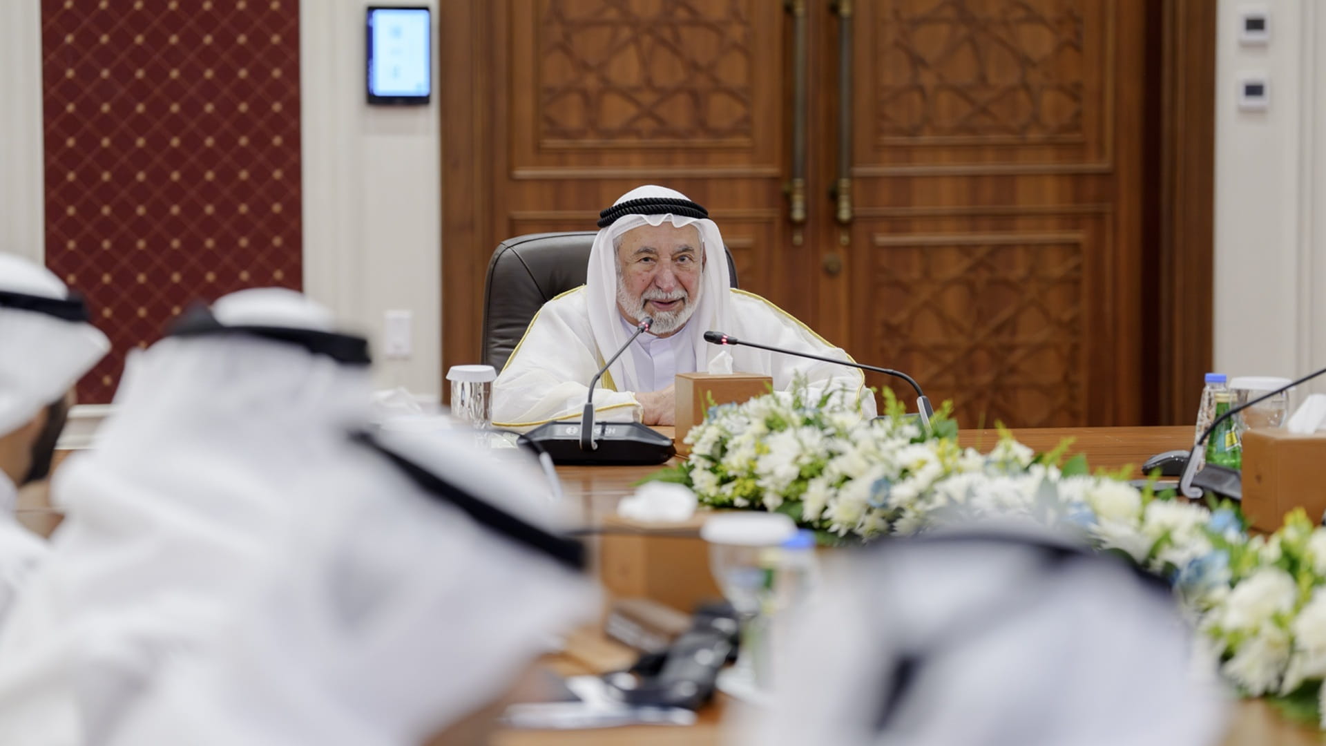 Sharjah Ruler chairs meeting of SMA Board of Trustees 