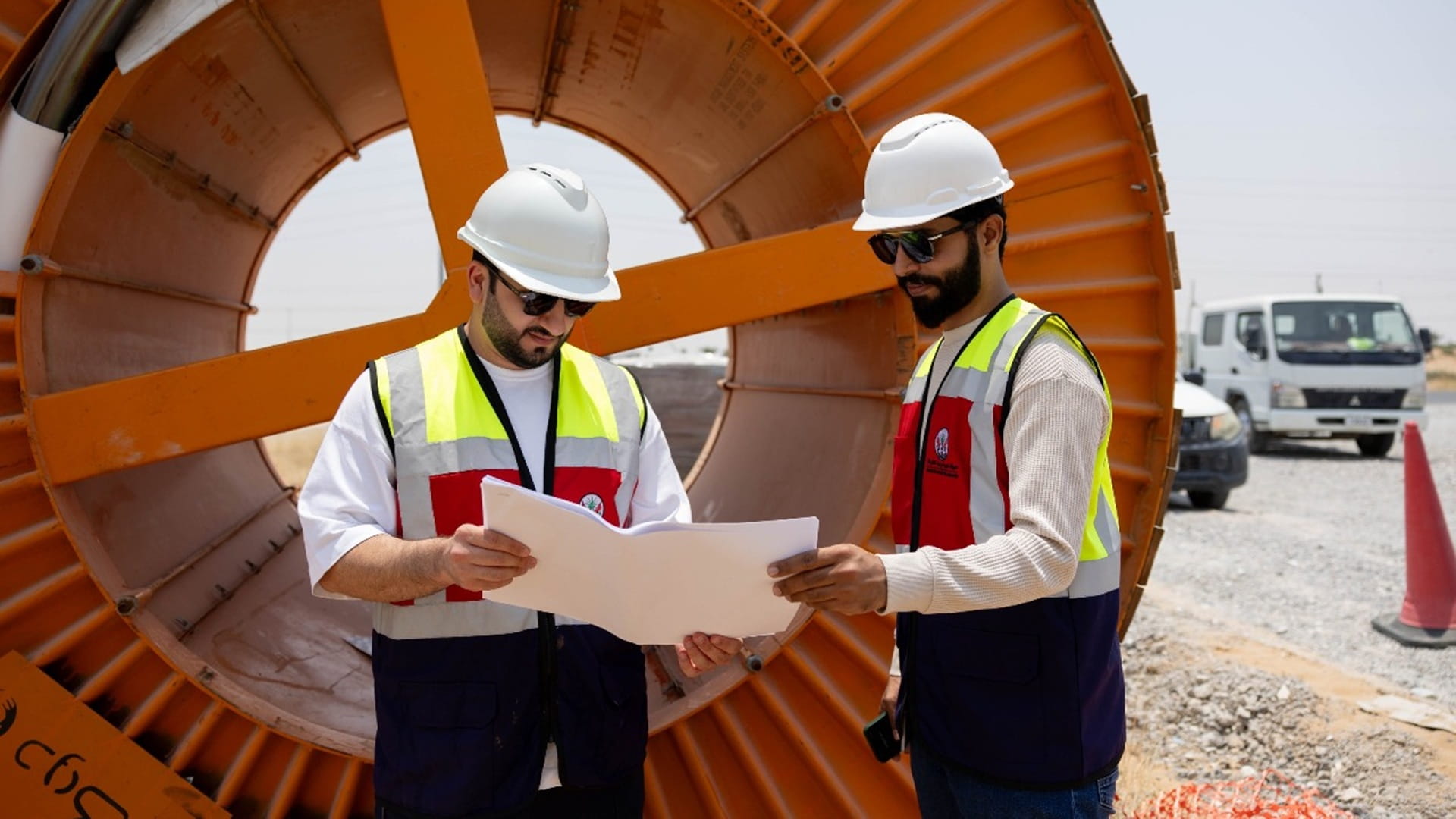 كهرباء الشارقة توصل الخدمة لـ2691 مشروعاً في المدينة